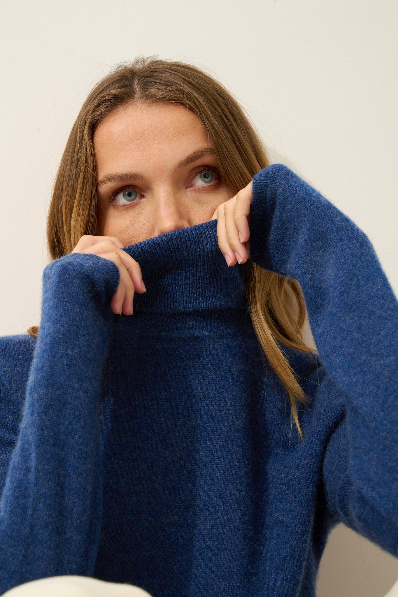 AVA ocean turtleneck sweater