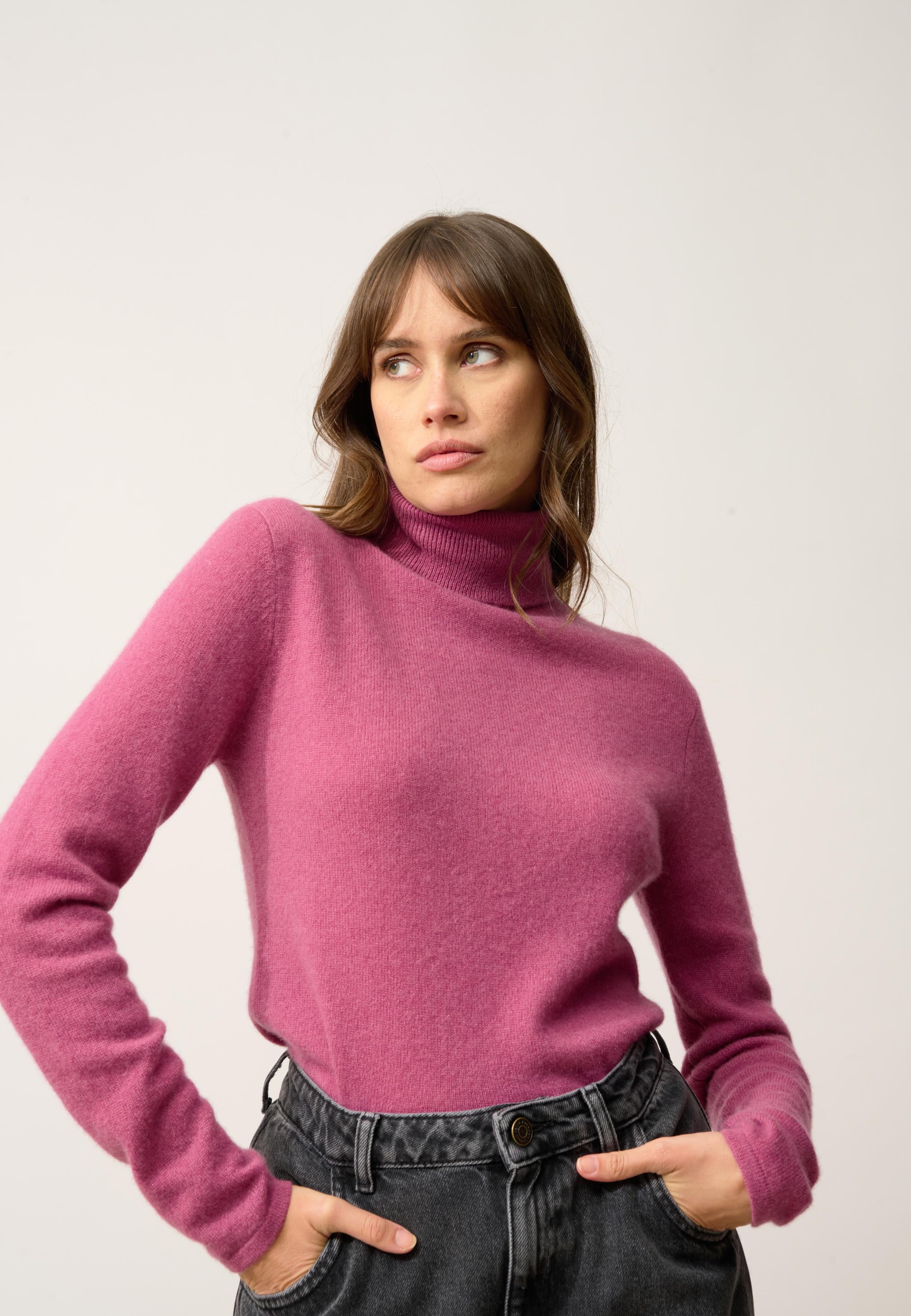 AVA pull col roulé orchidée