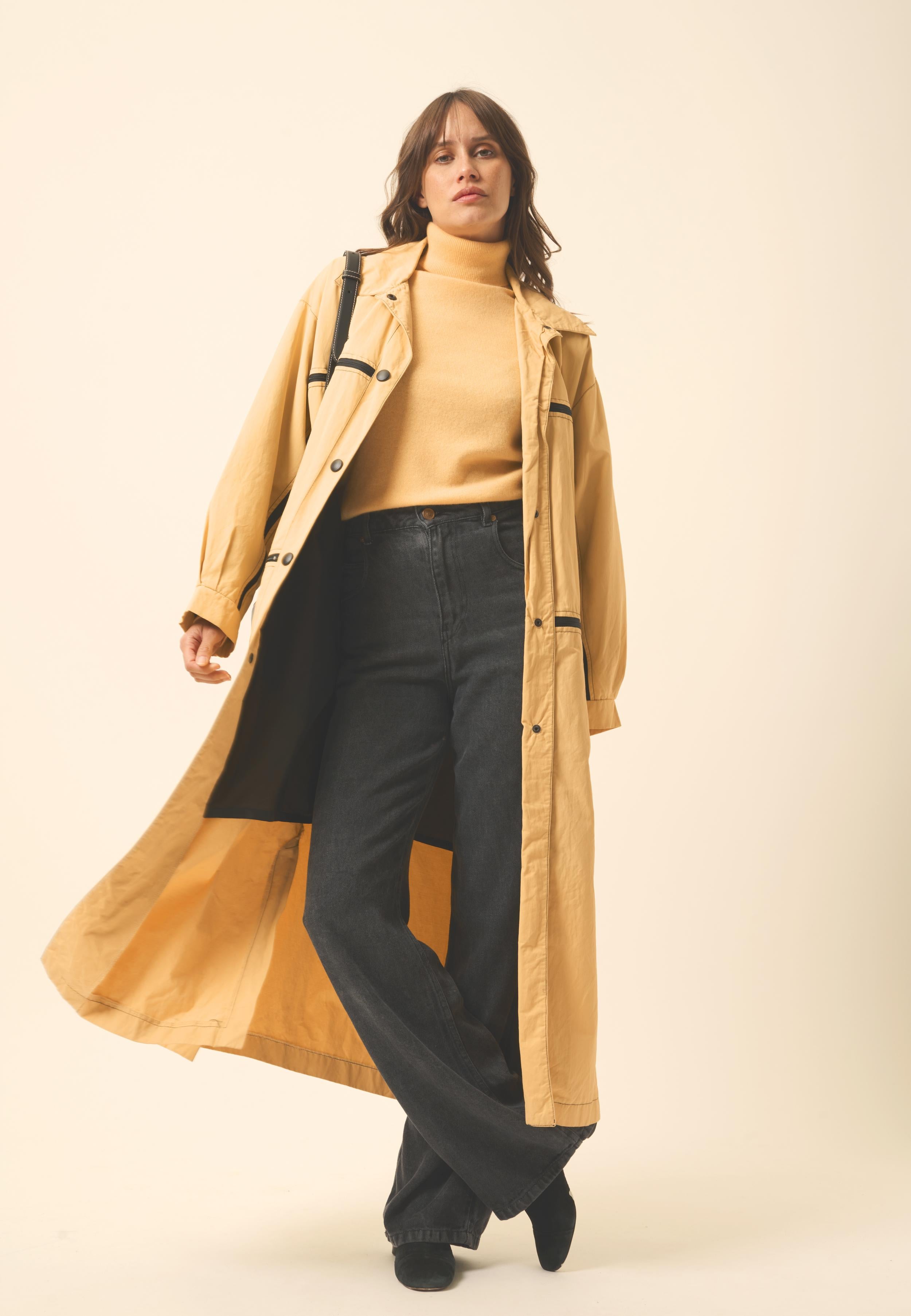 AVA vanilla turtleneck sweater 100% cashmere