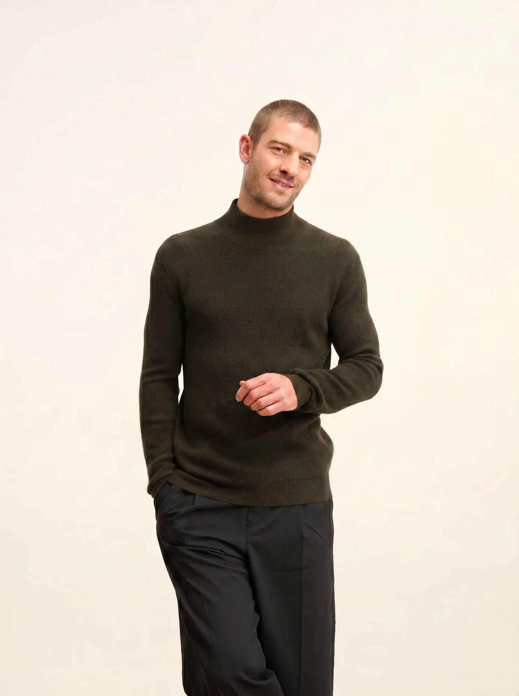EVA Pull Col Montant Kaki