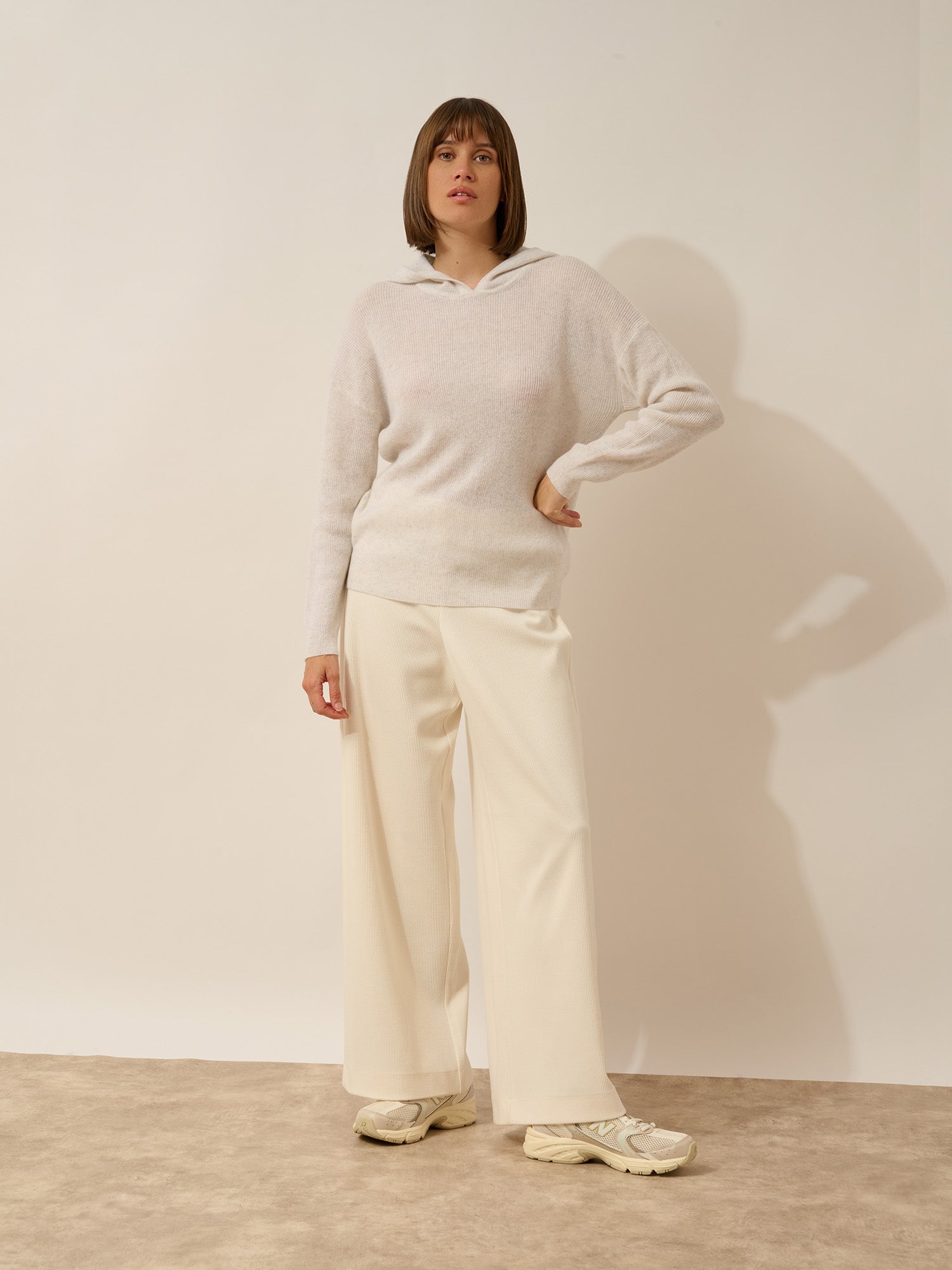 BEELE pull capuche blanc chiné