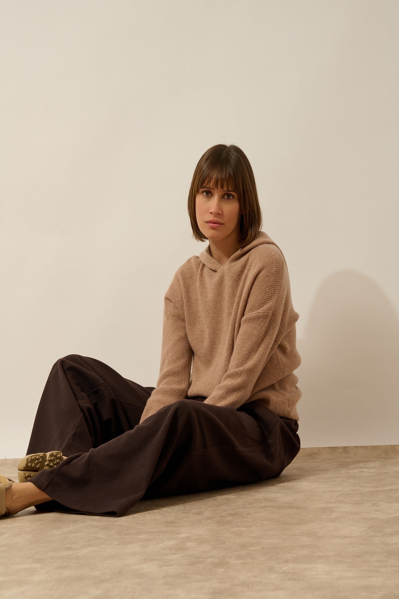 BEELE pull capuche camel chiné