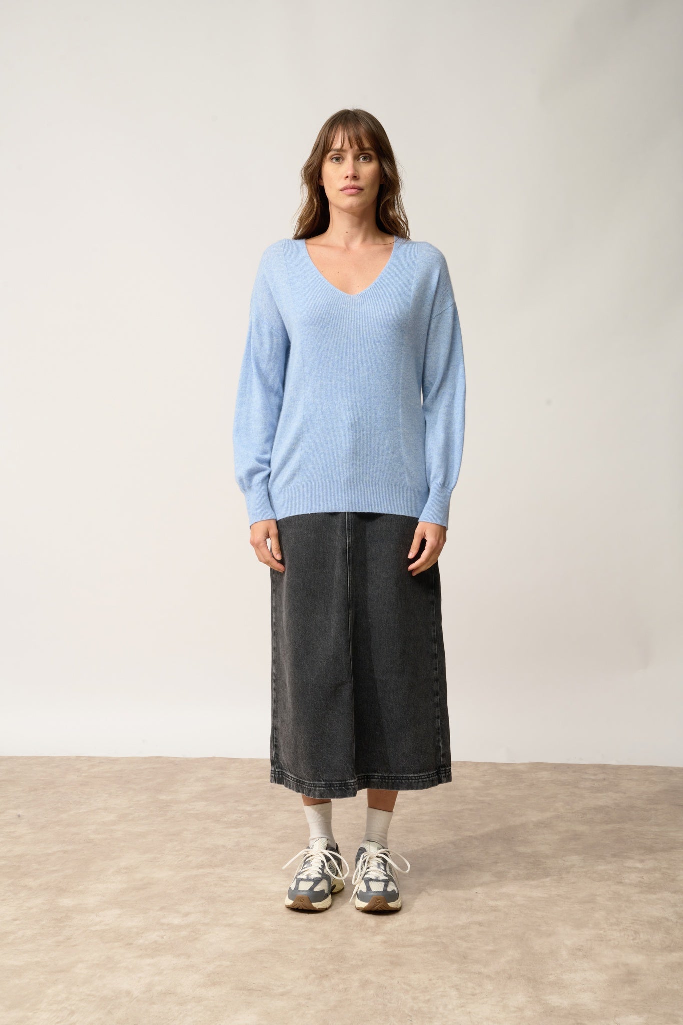 BIRSE sky blue heathered V-neck sweater
