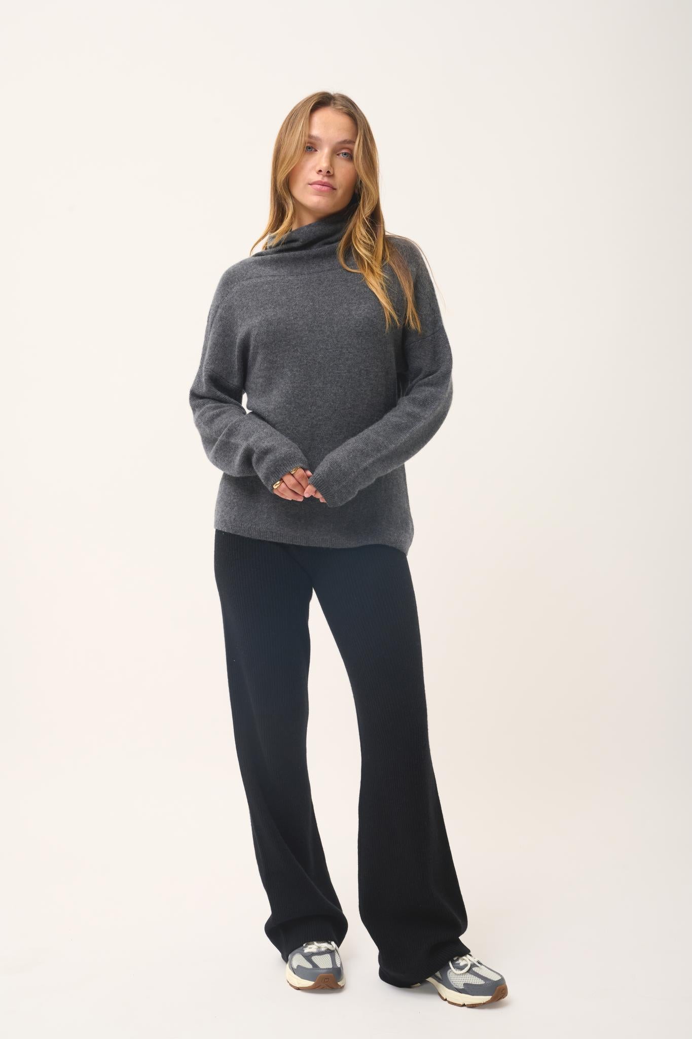 BLANTYRE pull col roulé anthracite chiné