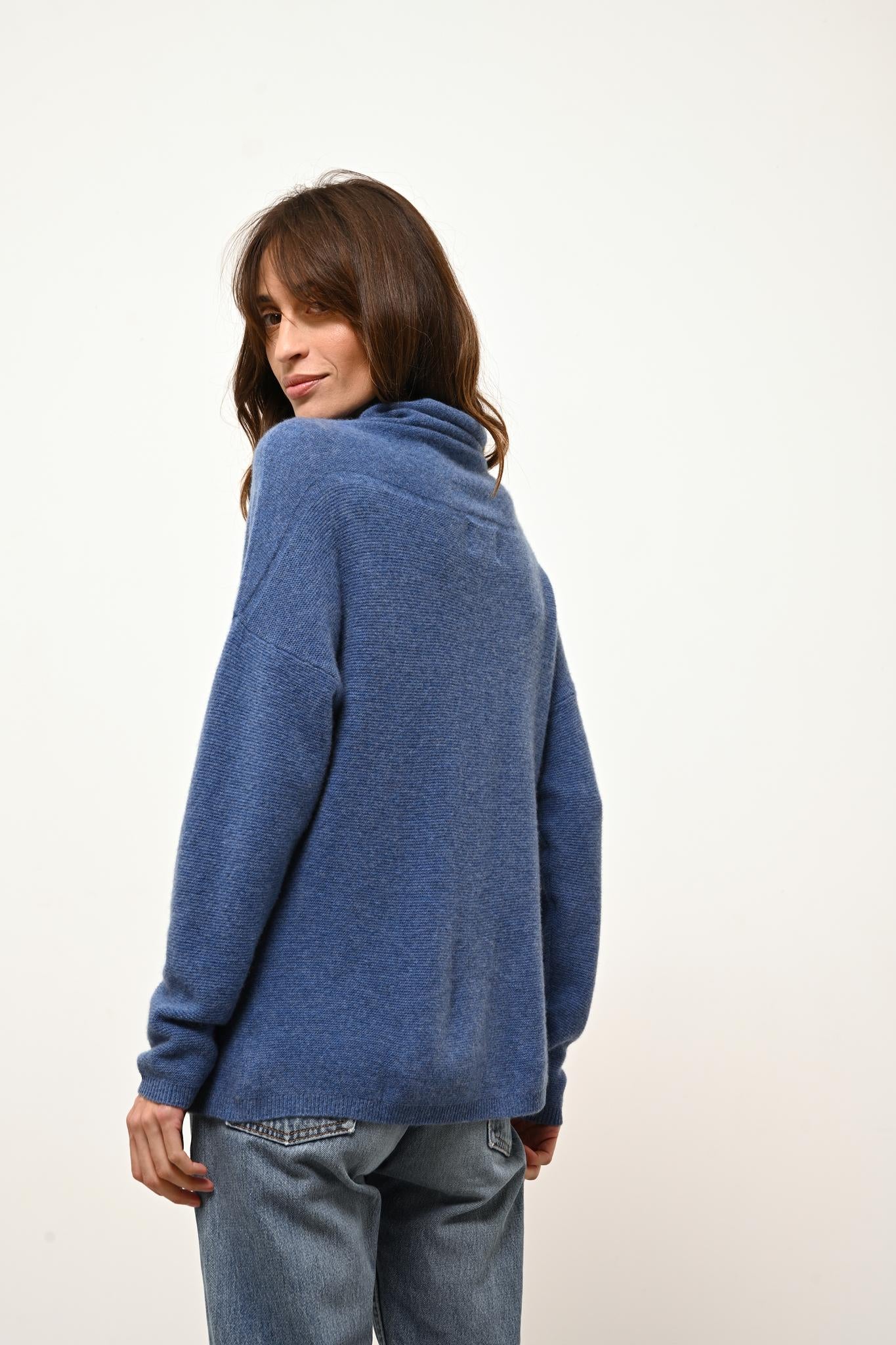 BLANTYRE pull col roulé bleu denim