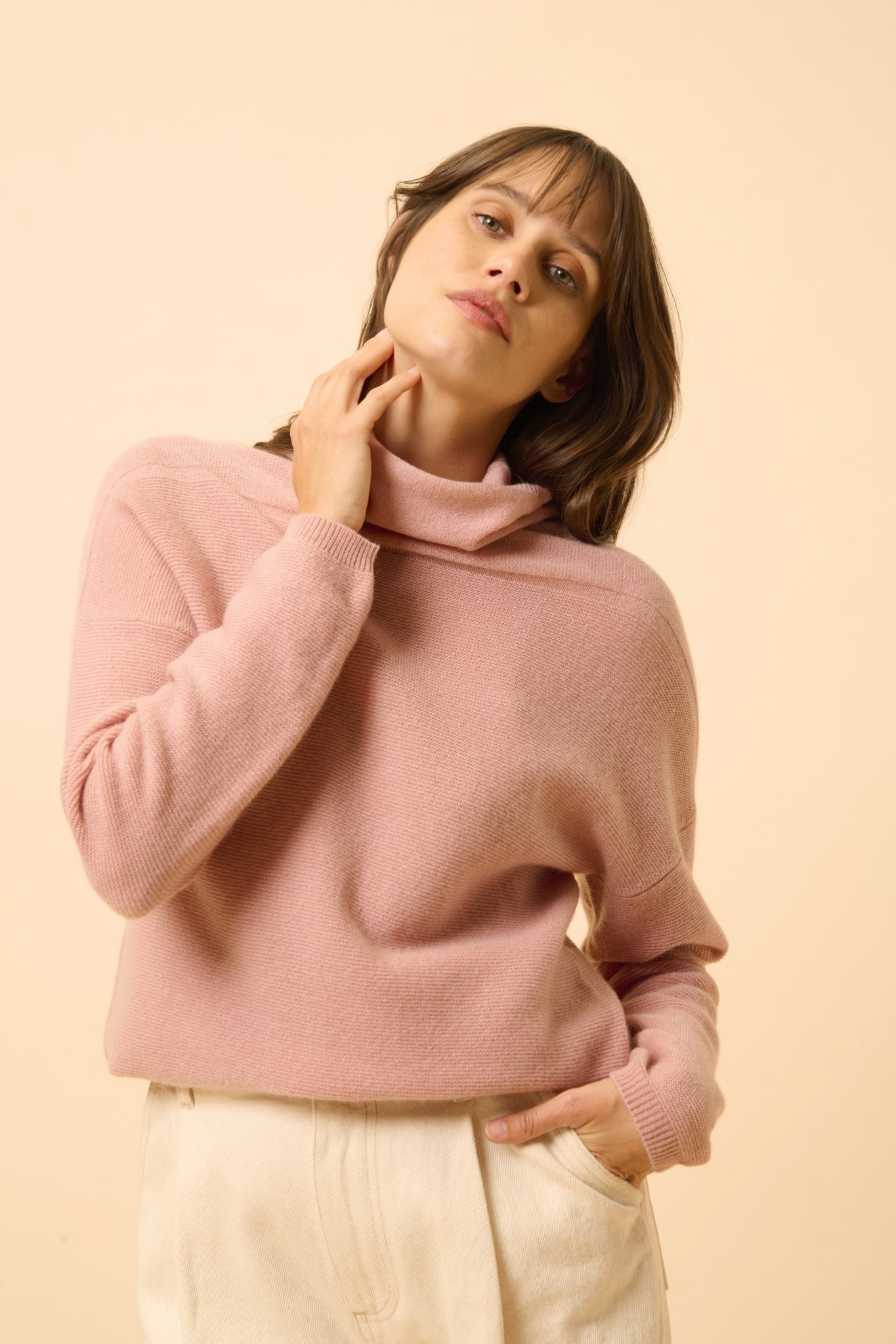 BLANTYRE rosewood turtleneck sweater