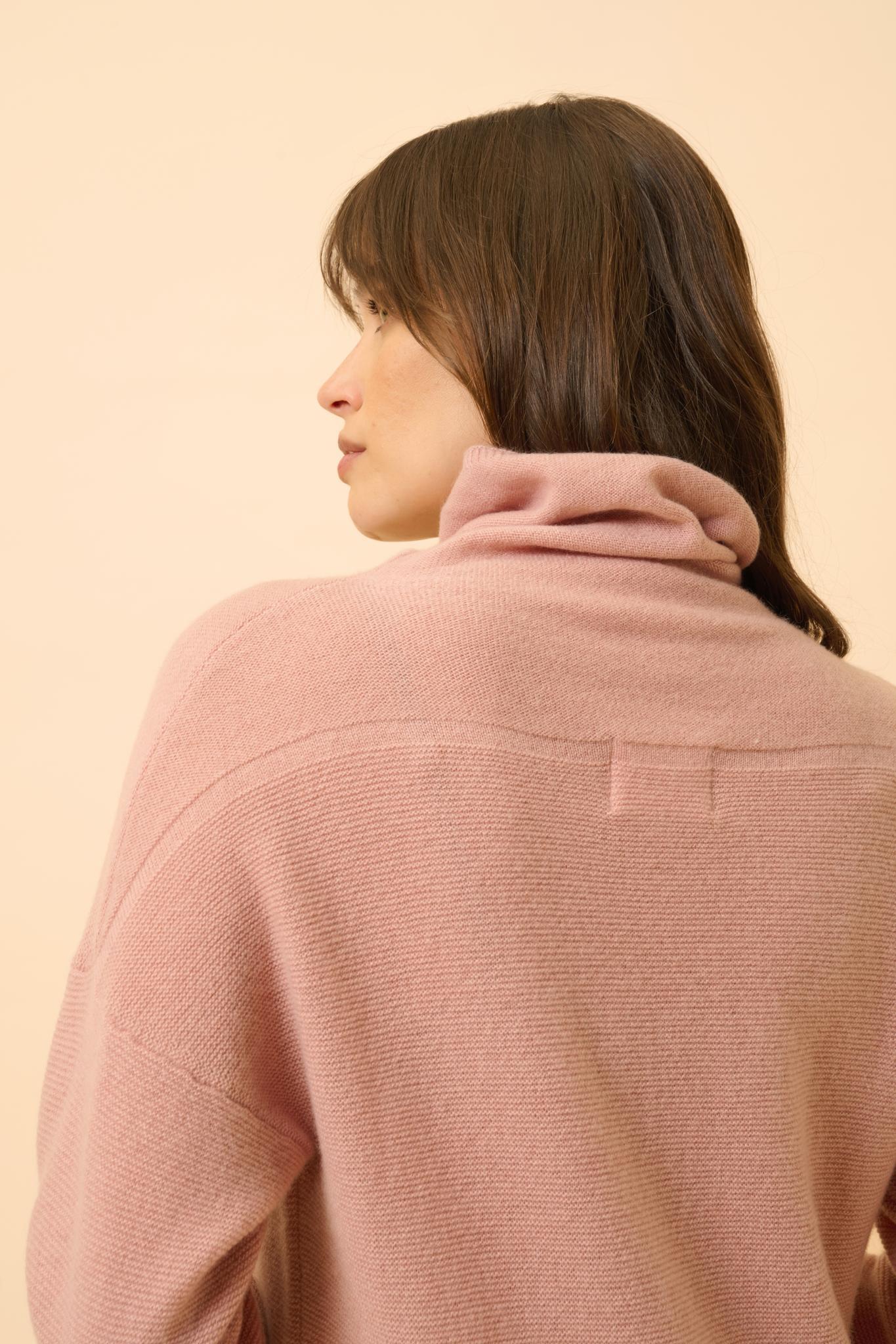 BLANTYRE pull col roulé bois de rose