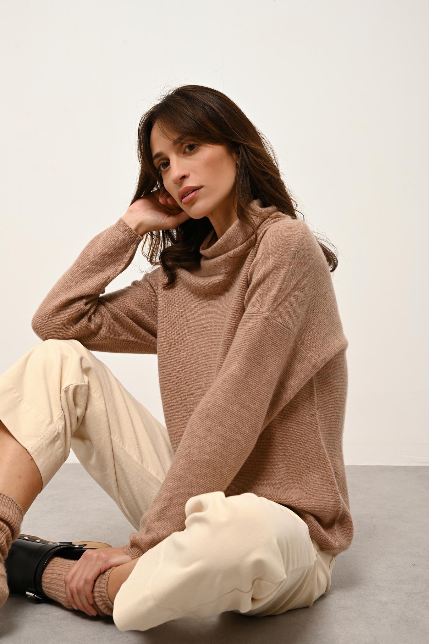 BLANTYRE pull col roulé camel chiné