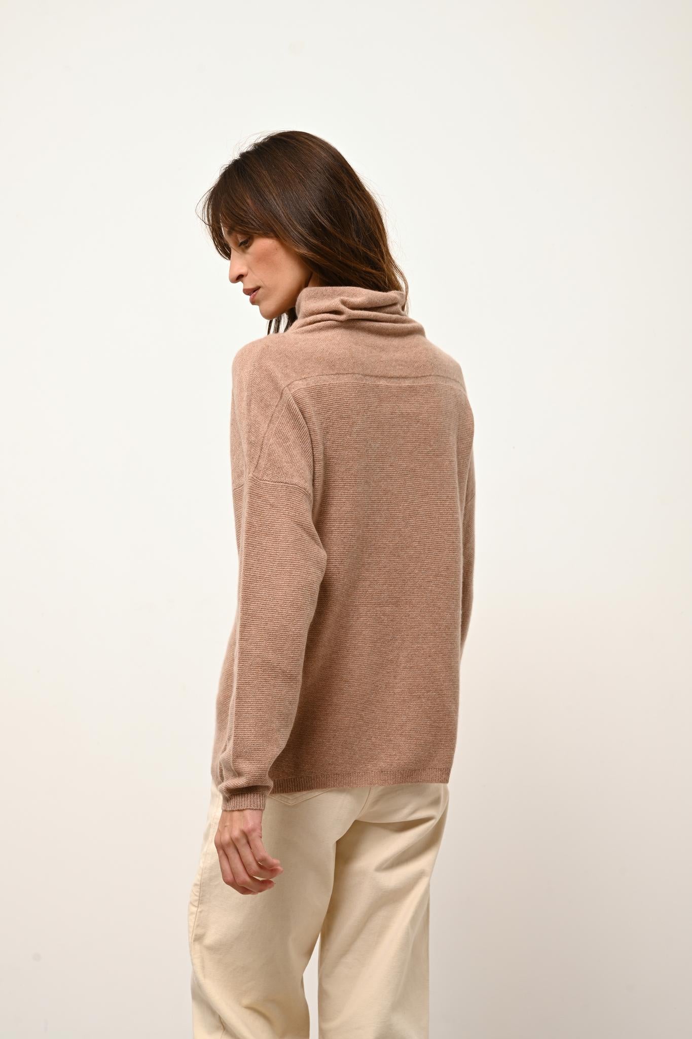 BLANTYRE pull col roulé camel chiné