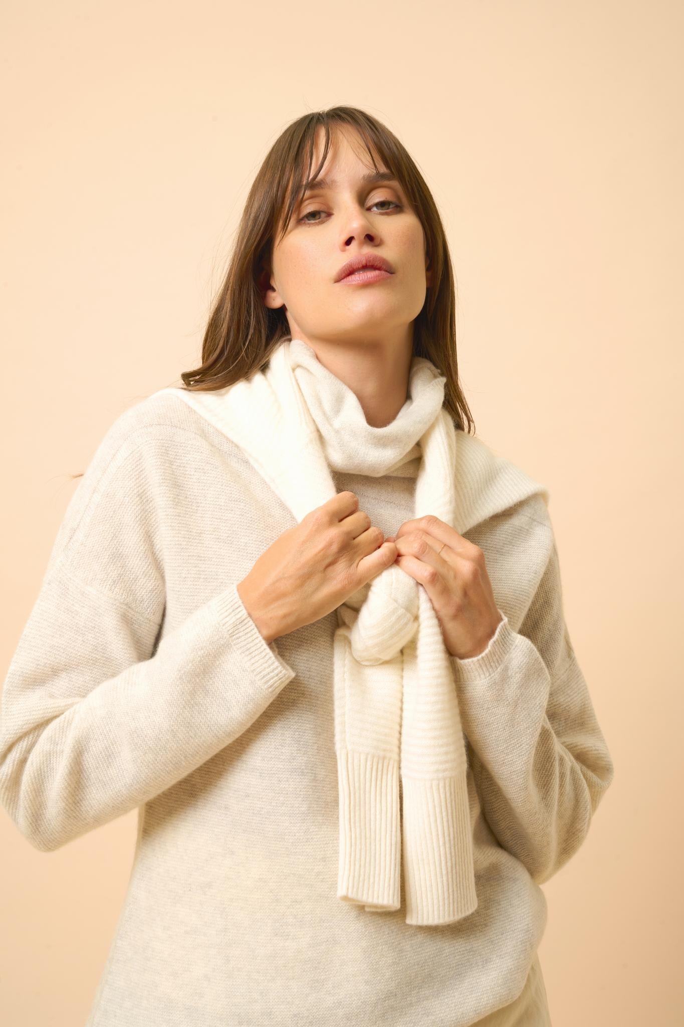 BLANTYRE pull col roulé gris perle chiné