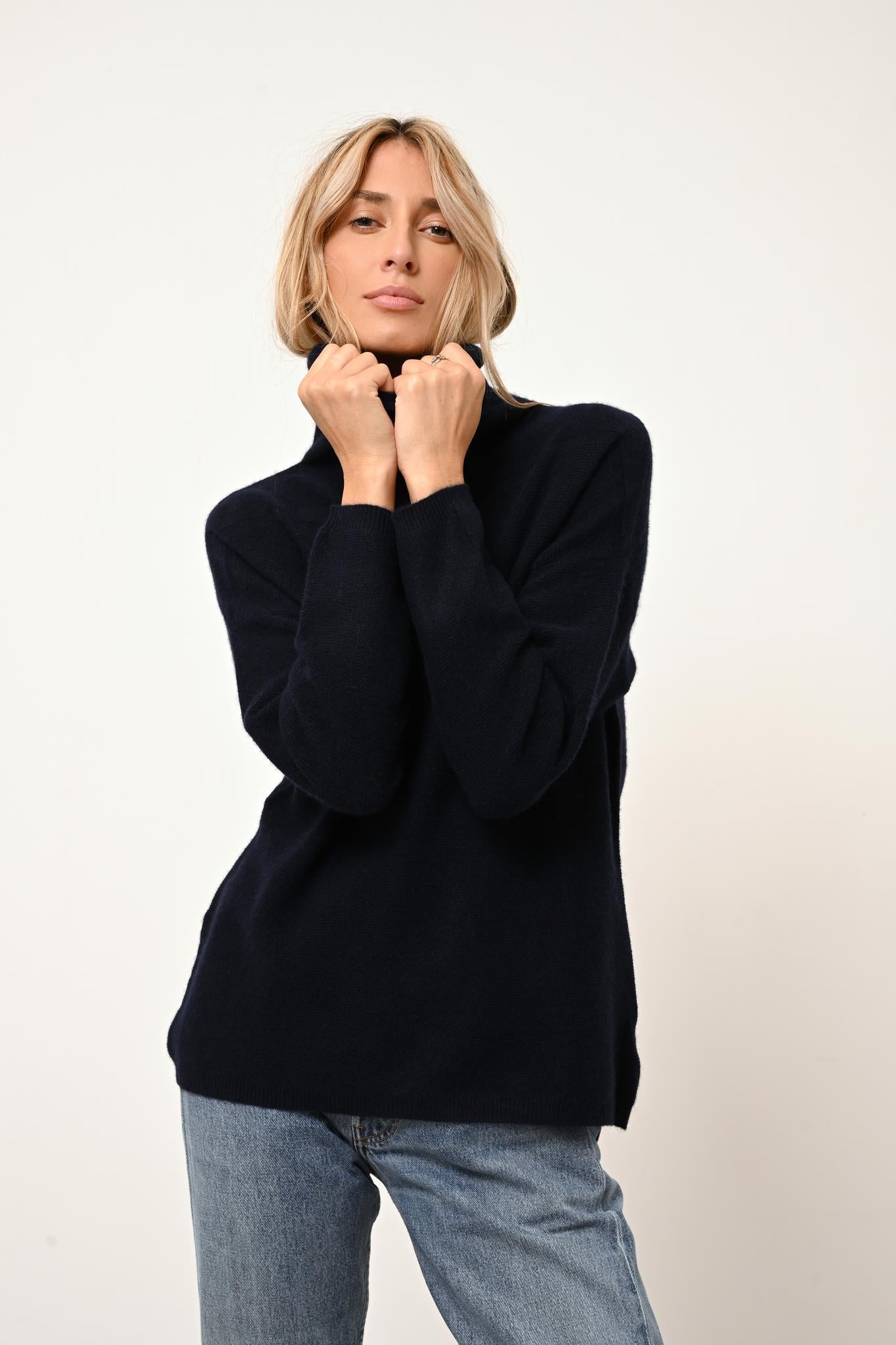 BLANTYRE pull col roulé navy