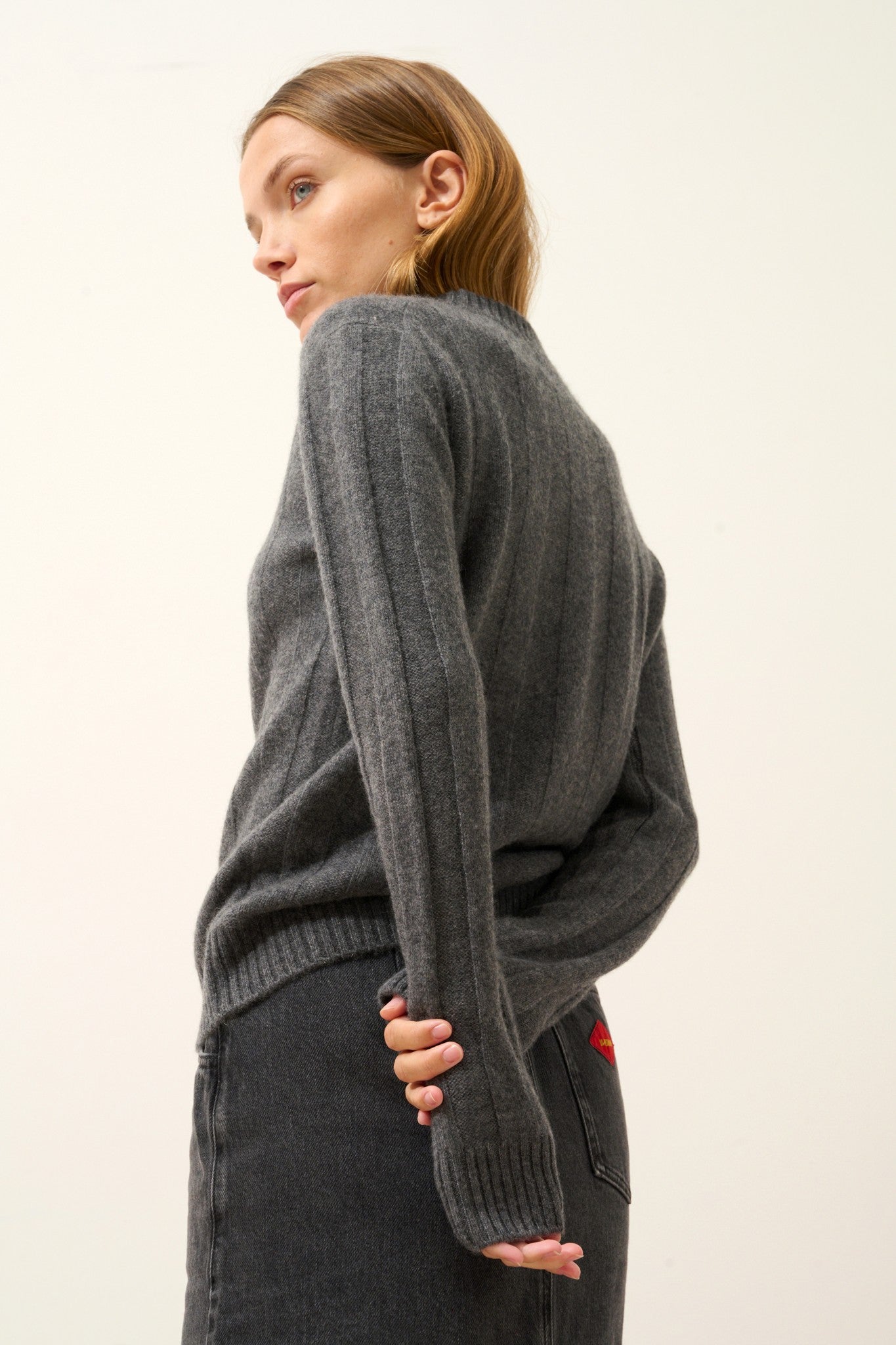 calindra pull col rond 4 fils anthracite chiné 100% cachemire