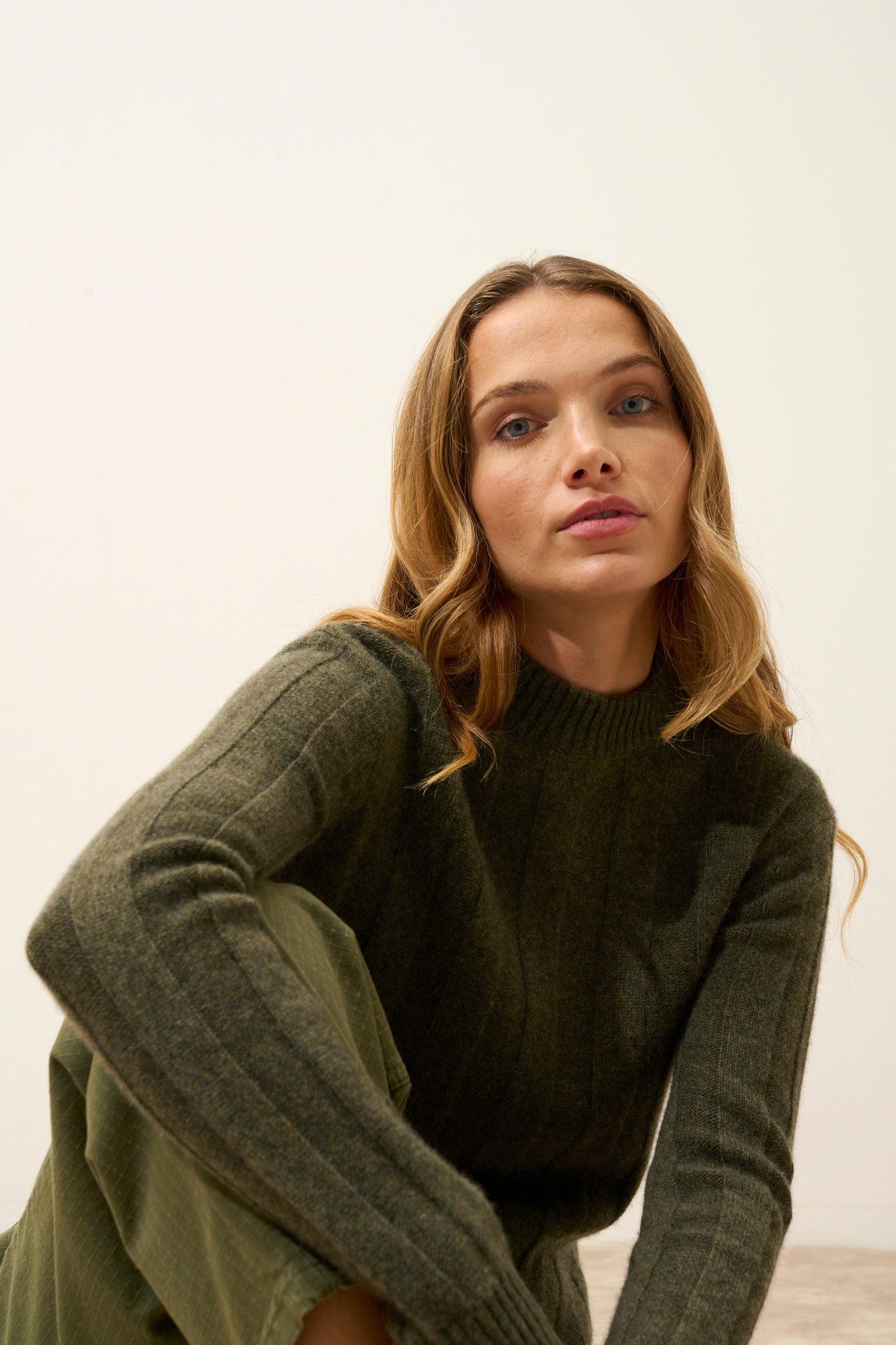 CALINDRA round neck sweater, 4-ply army heather