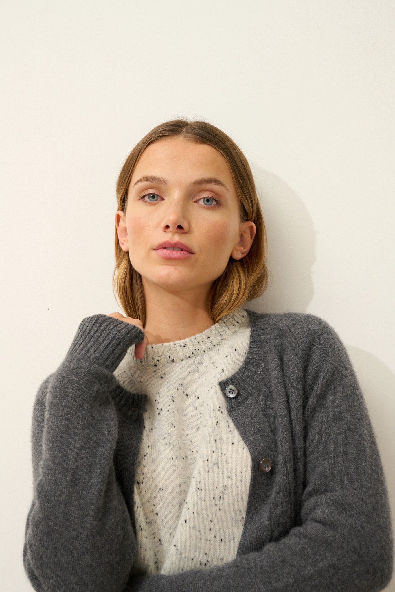 calista cardigan col rond 4 fils anthracite chiné 100% cachemire