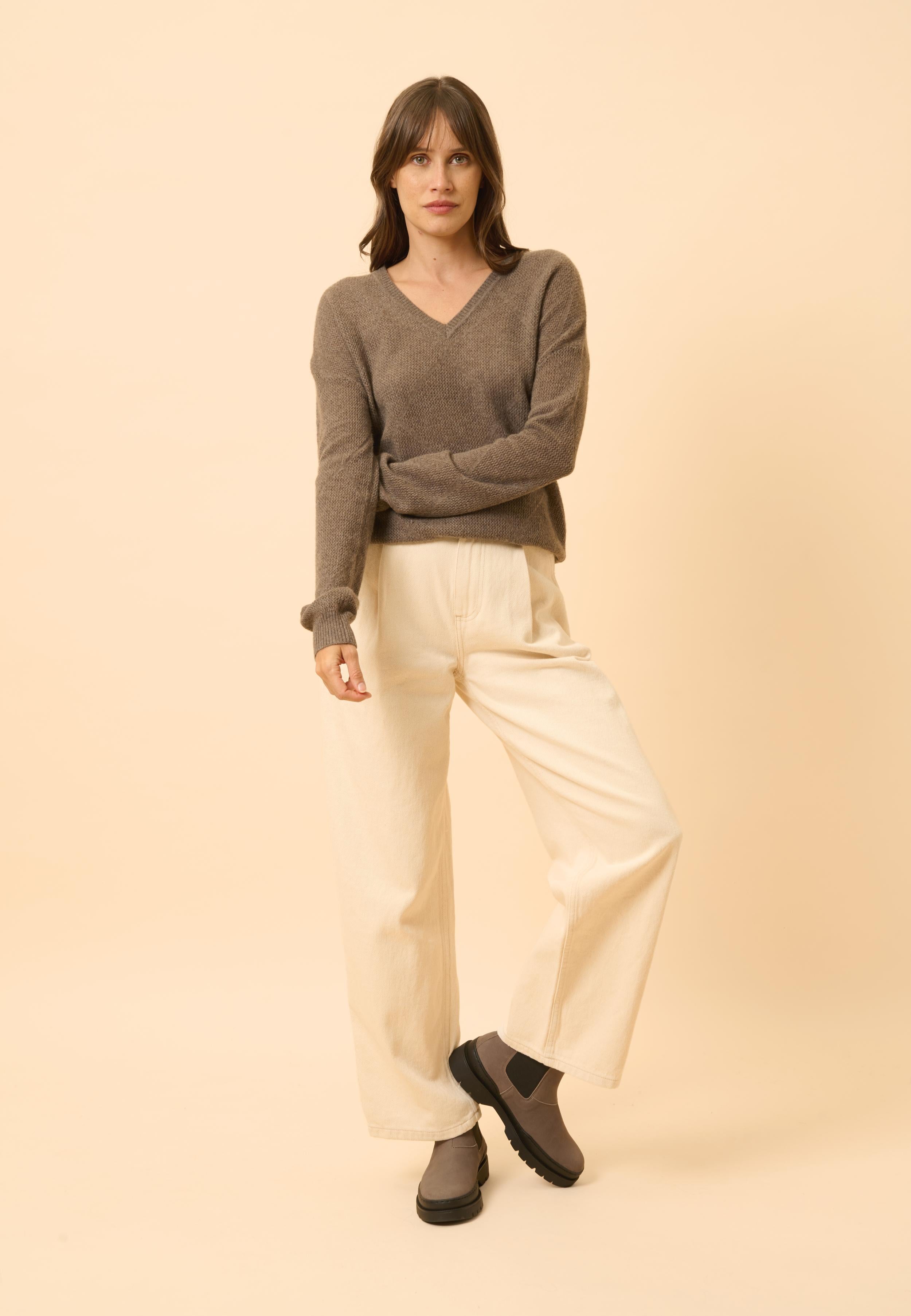 CAPUCINE pull col v taupe chiné