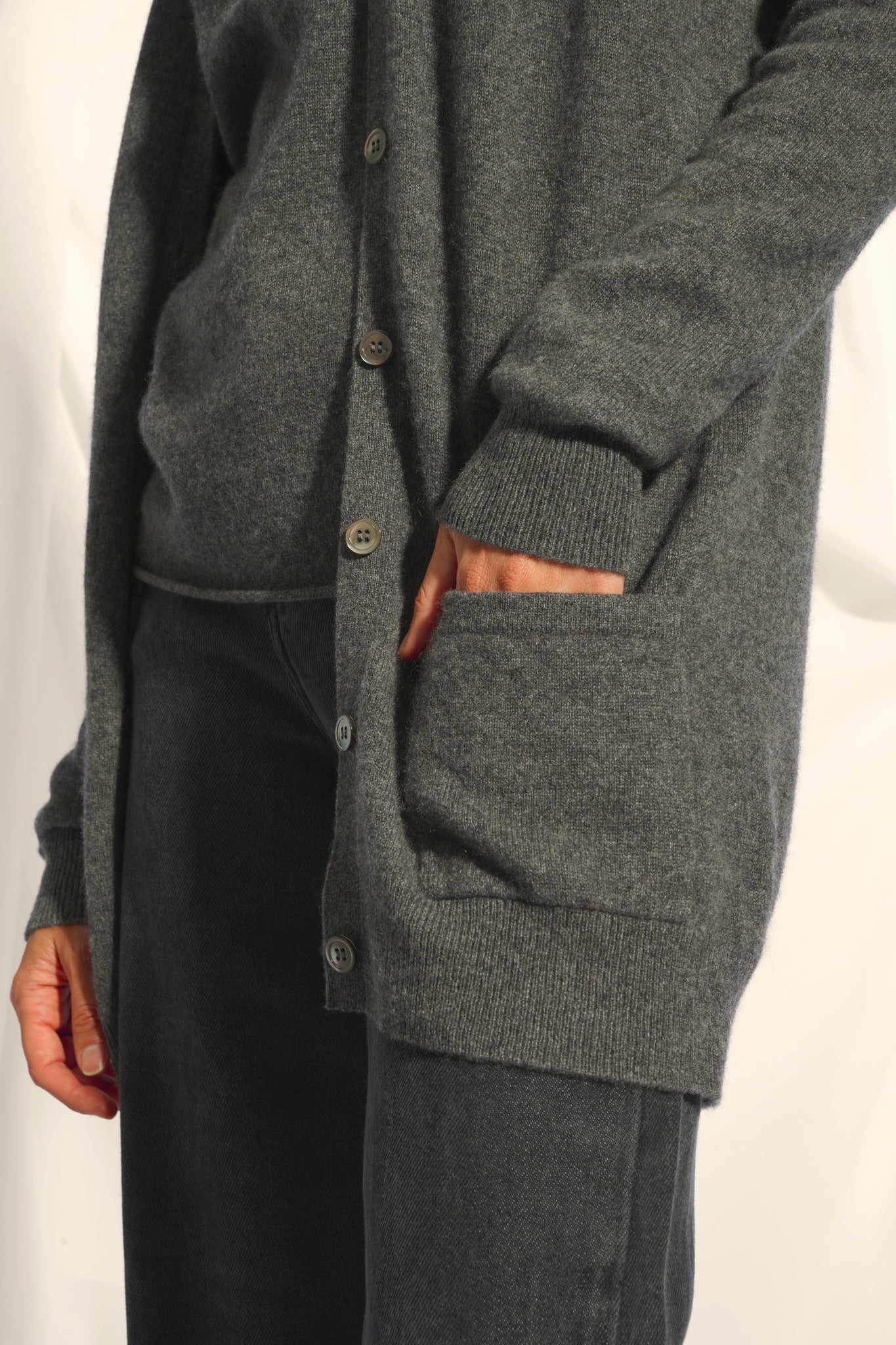 CHELSEA v-neck cardigan anthracite mottled