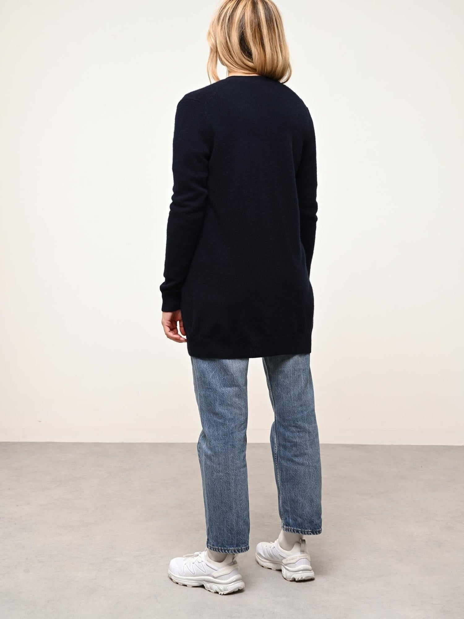 CHELSEA v-neck cardigan navy