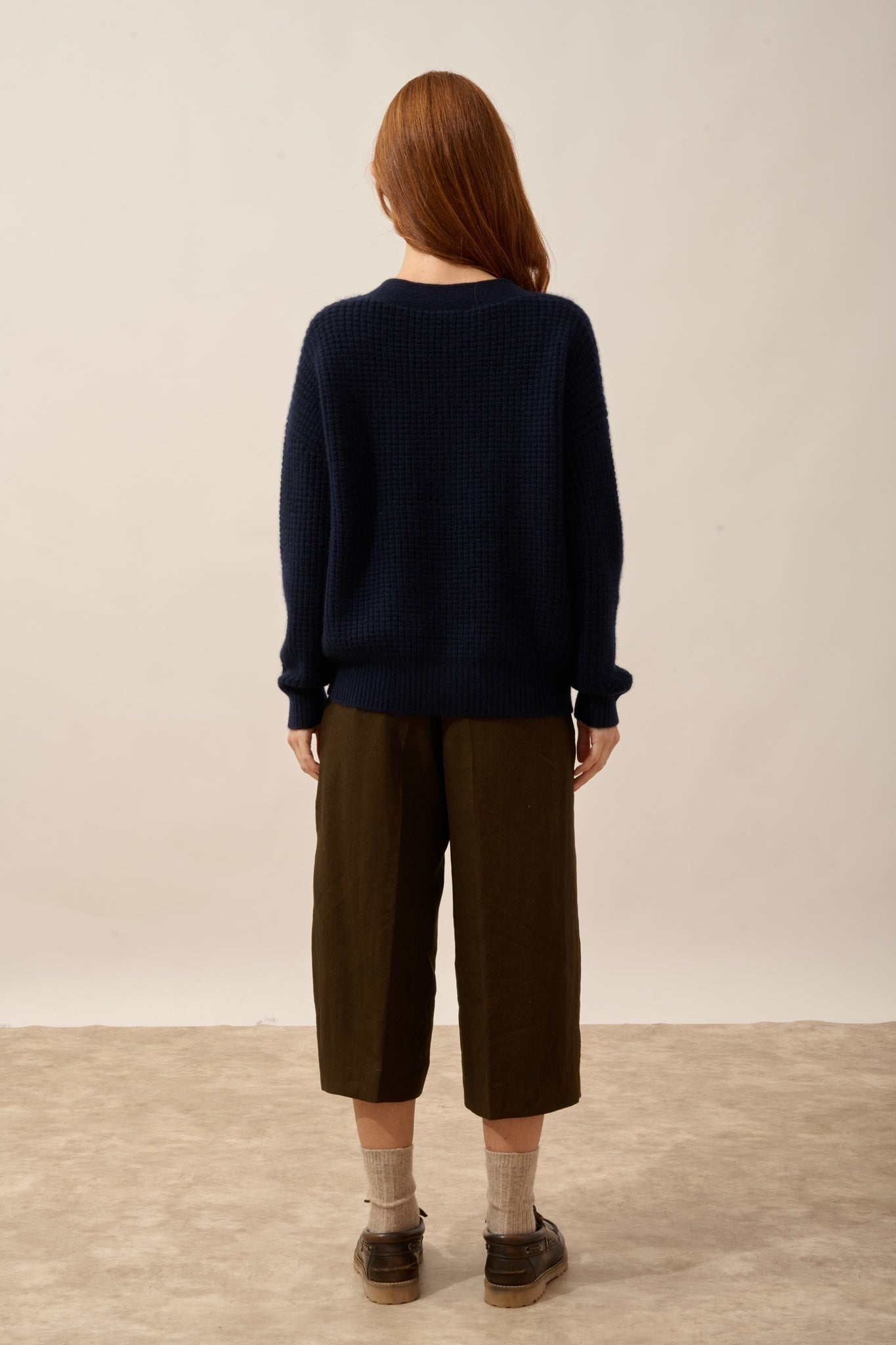 CHODRAK 8-ply navy V-neck cardigan