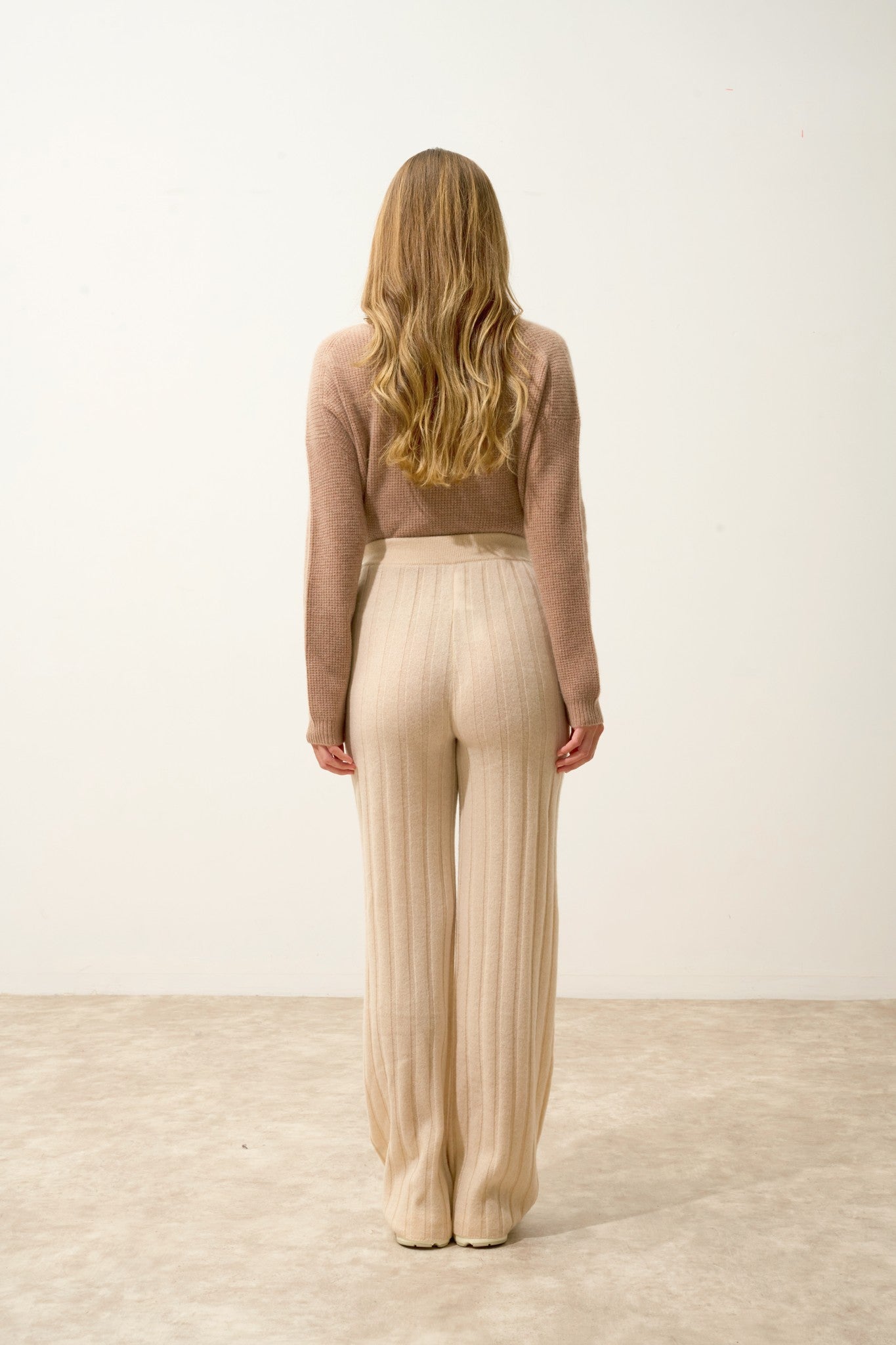 clarissa pantalon évasé sable 100% cachemire