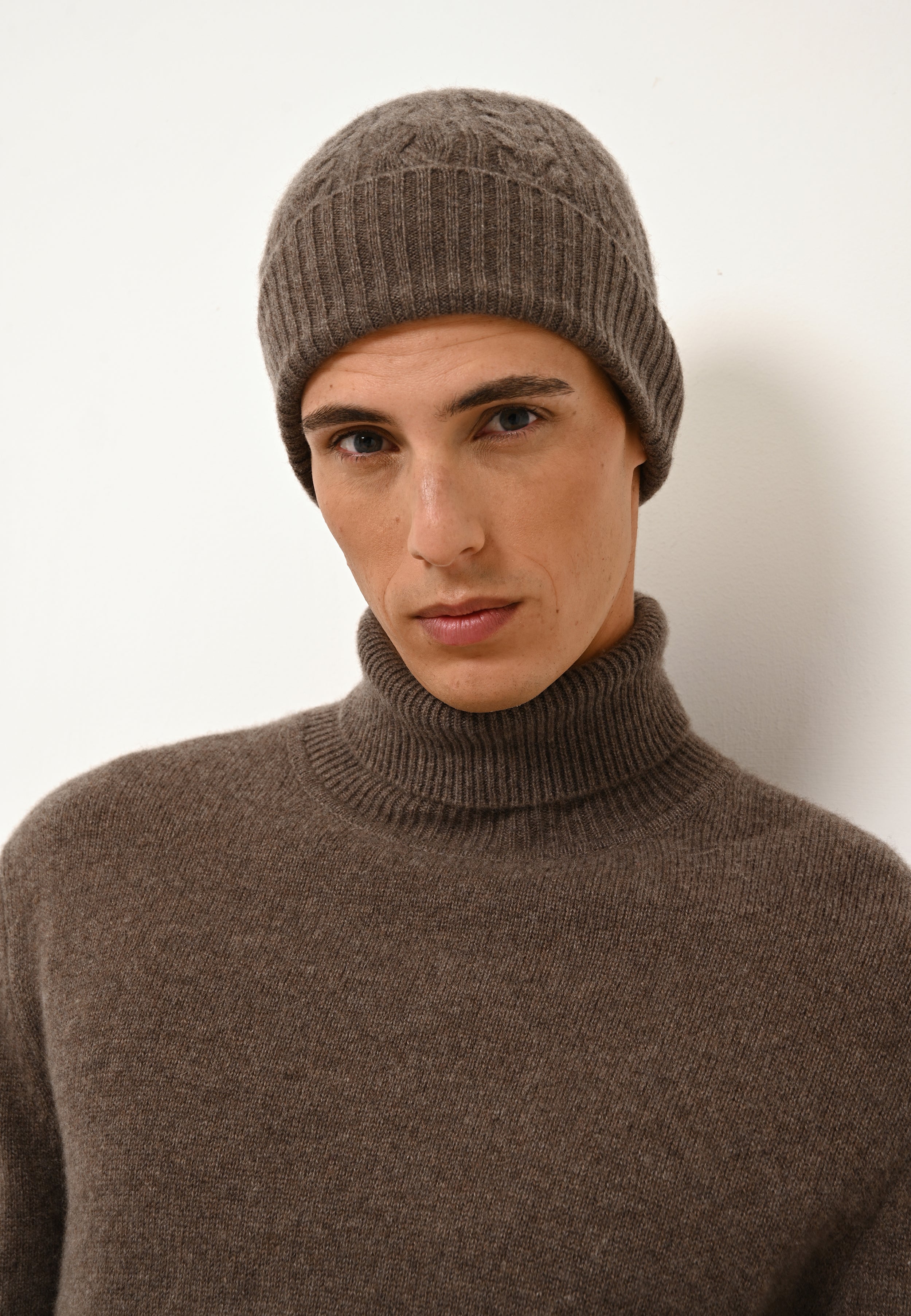 CLEO mottled taupe beanie