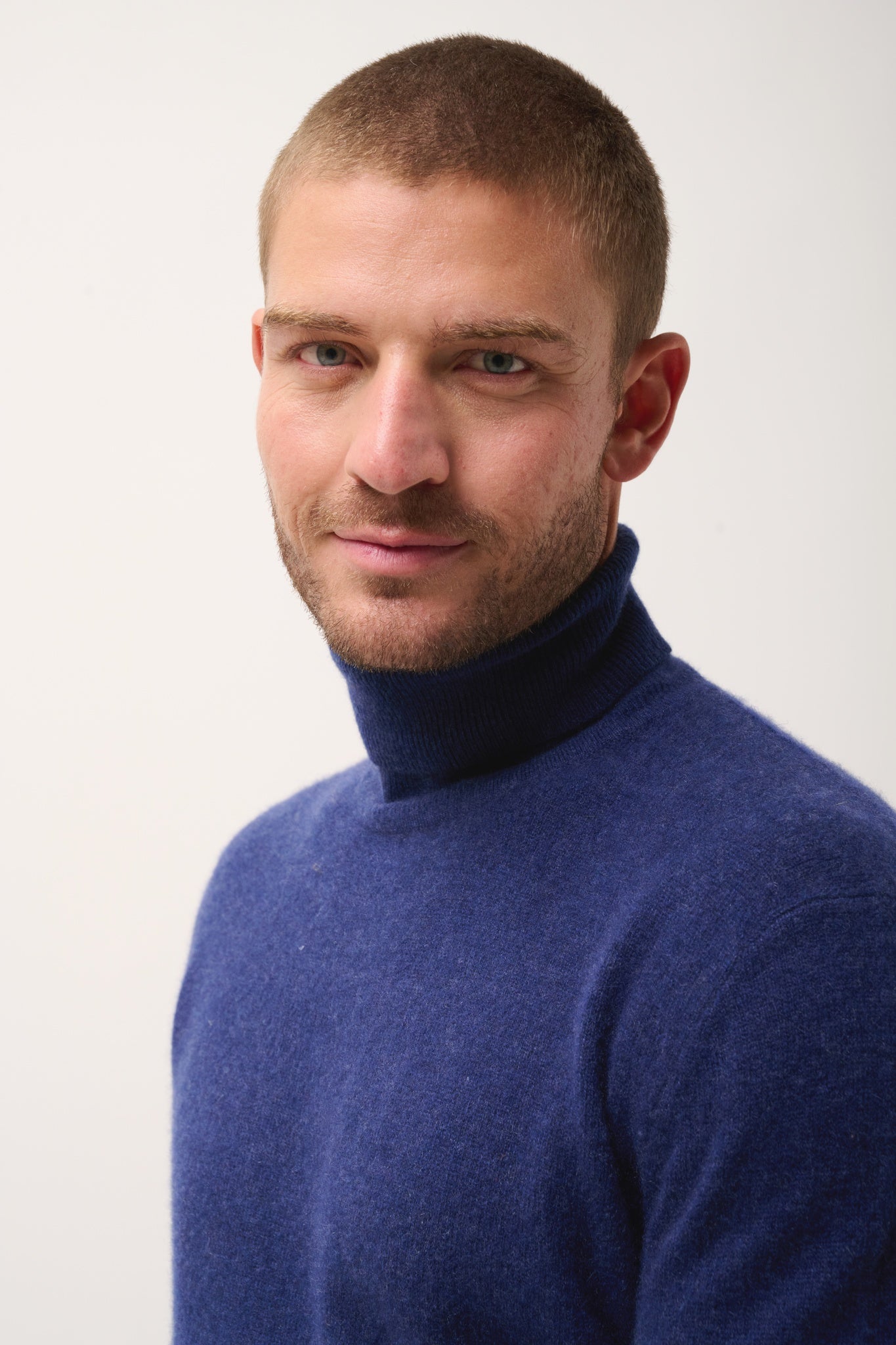 CONNOR midnight blue turtleneck sweater