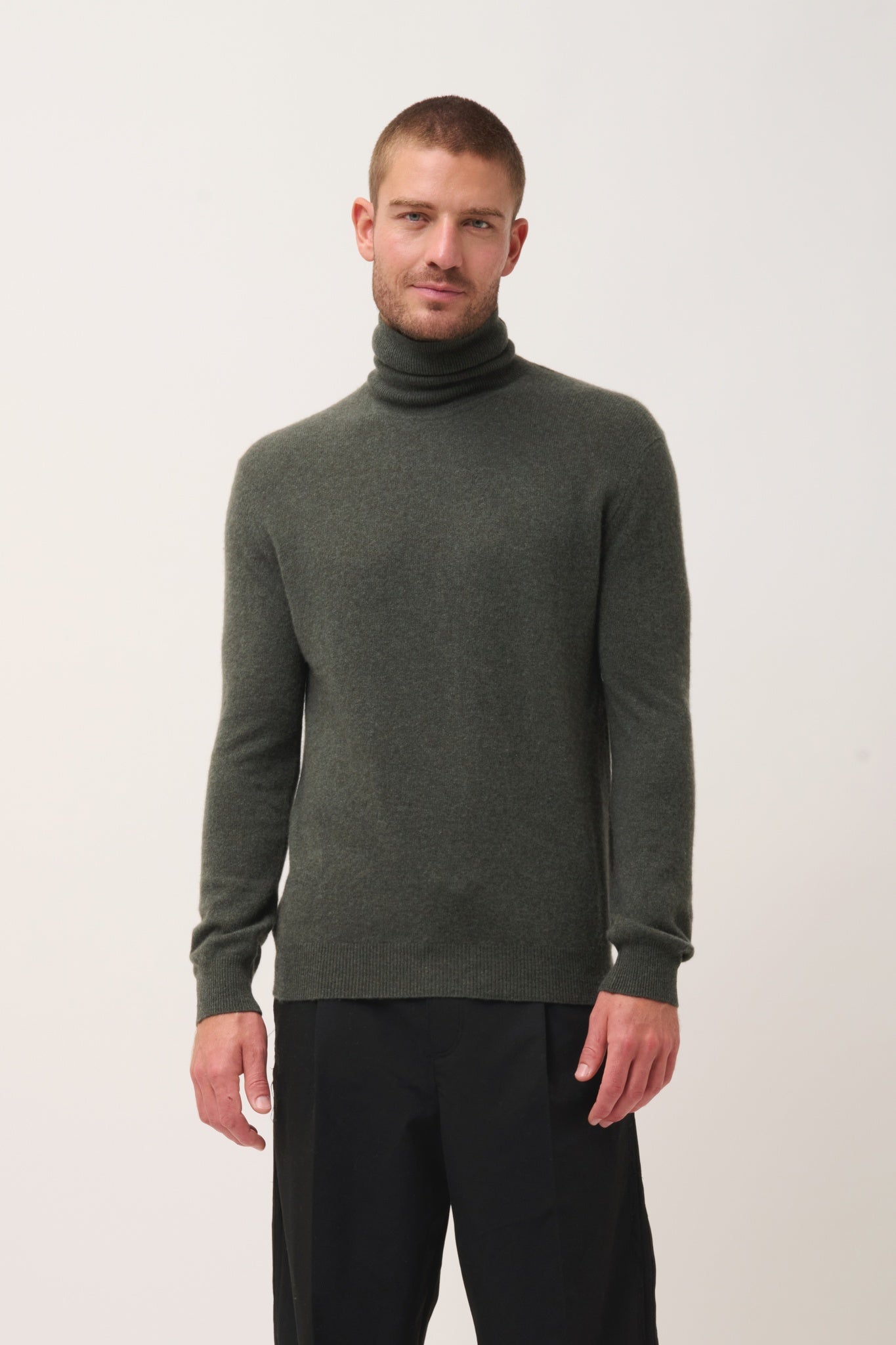 CONNOR pull col roulé kaki chiné