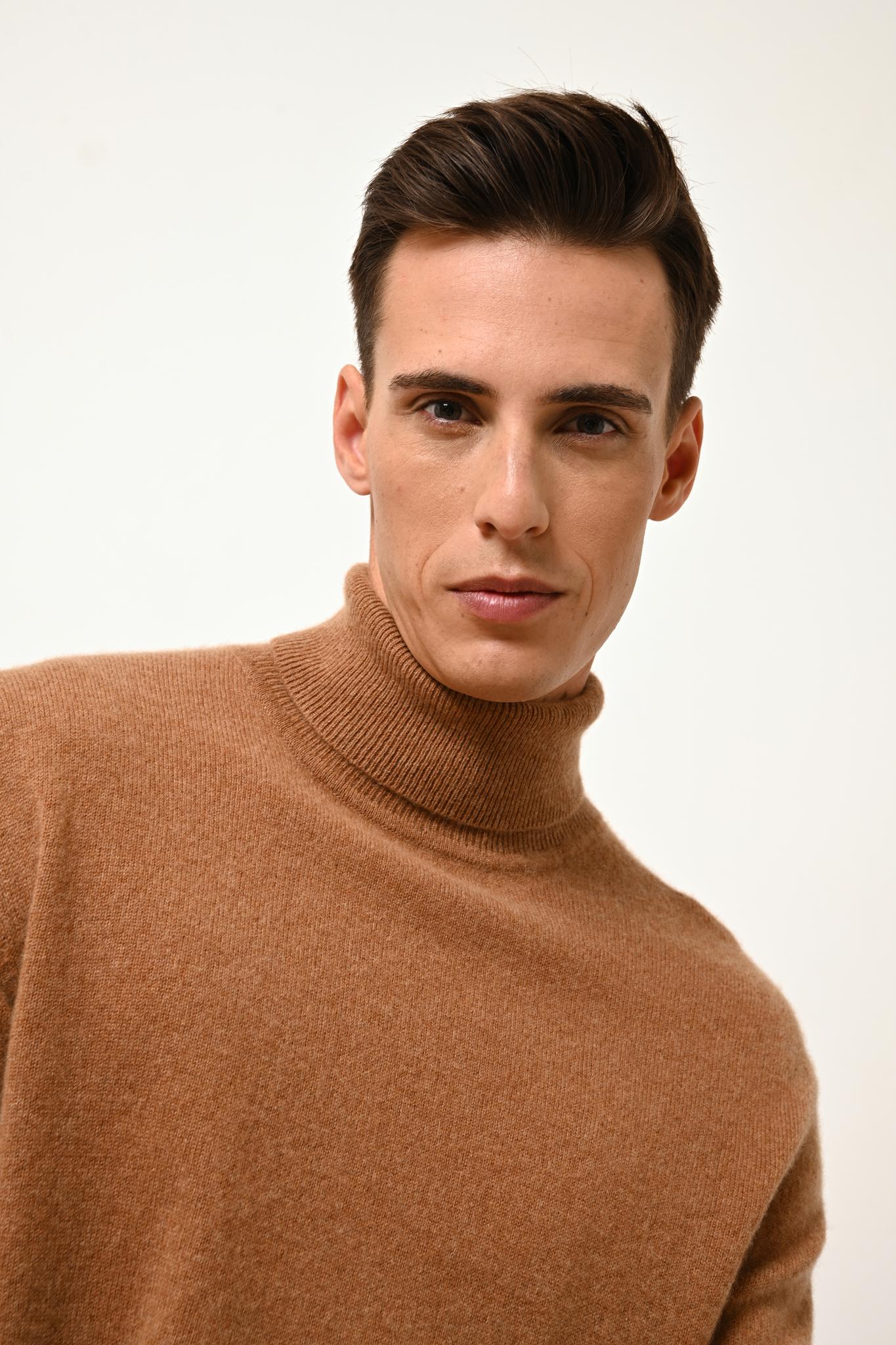 CONNOR pull col roulé noisette