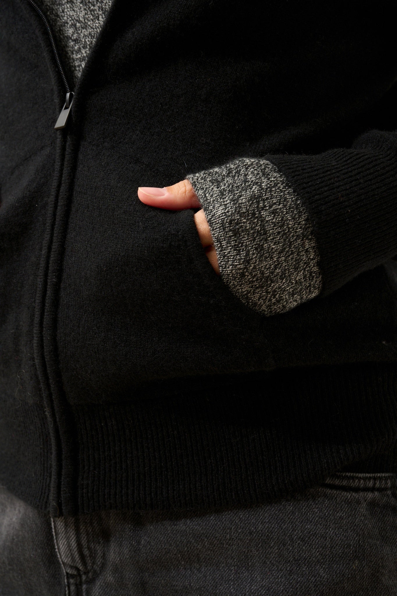 DEBBIE gilet col zippé capuche noir