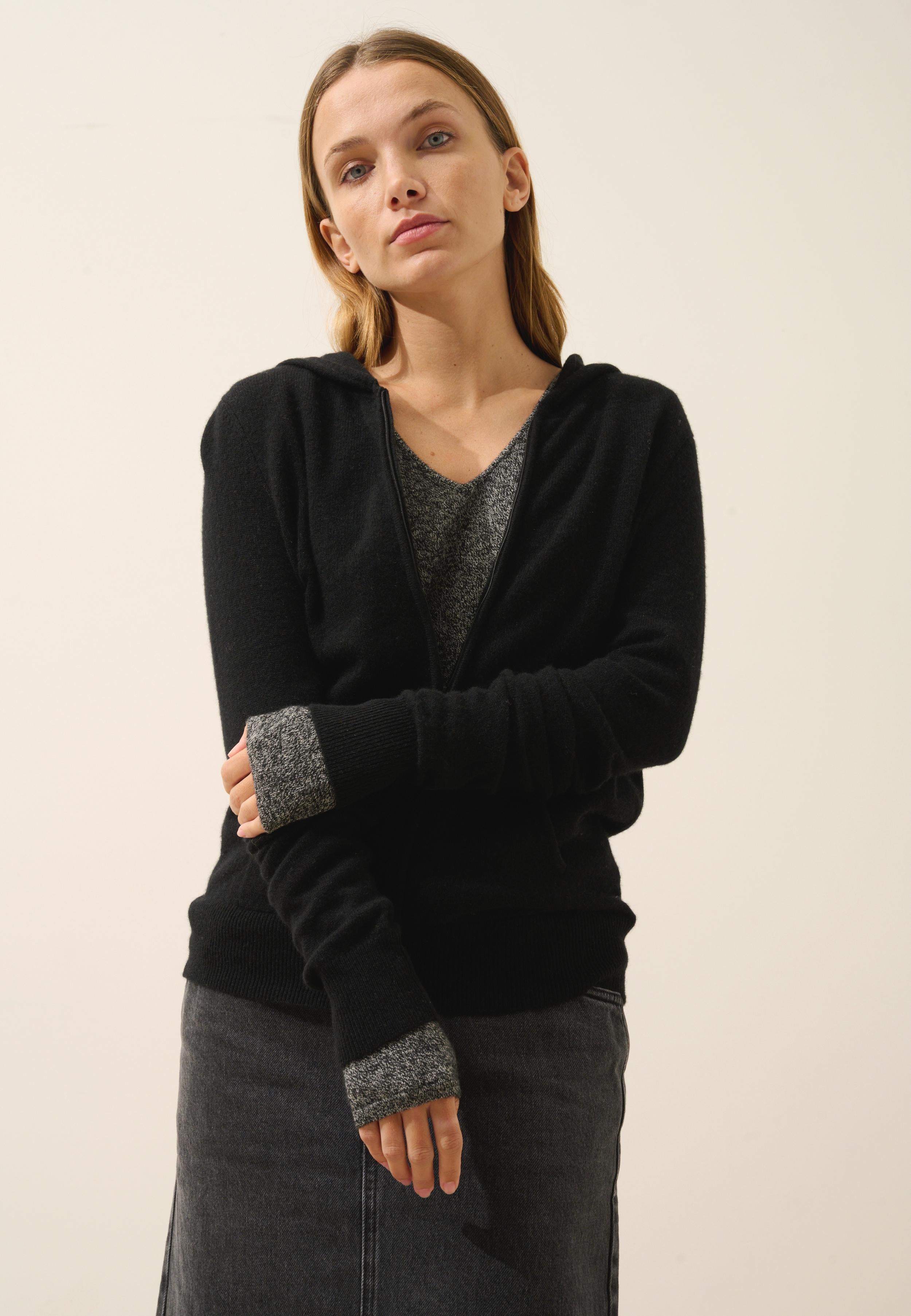 DEBBIE gilet col zippé capuche noir