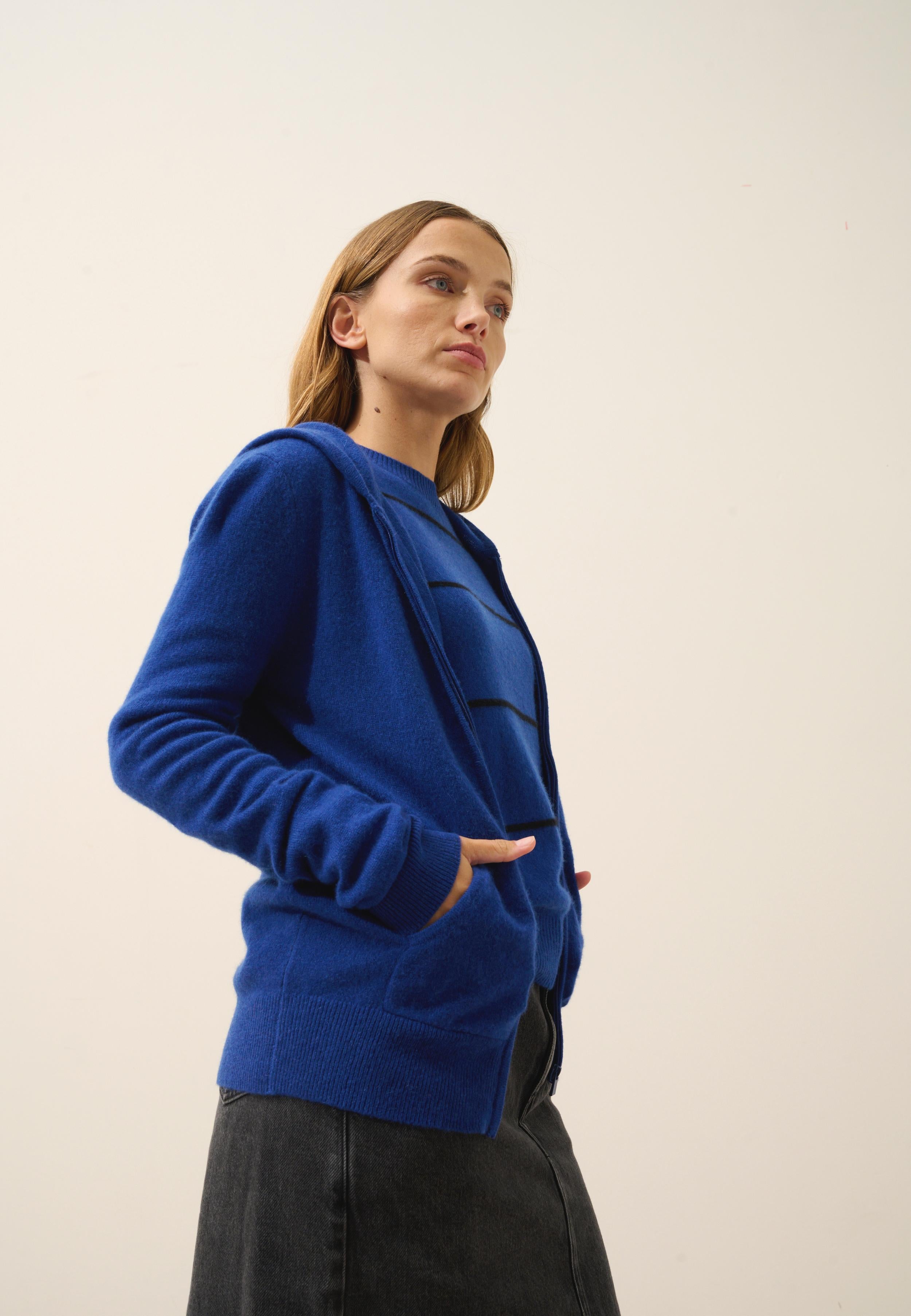 DEBBIE gilet col zippé capuche outremer