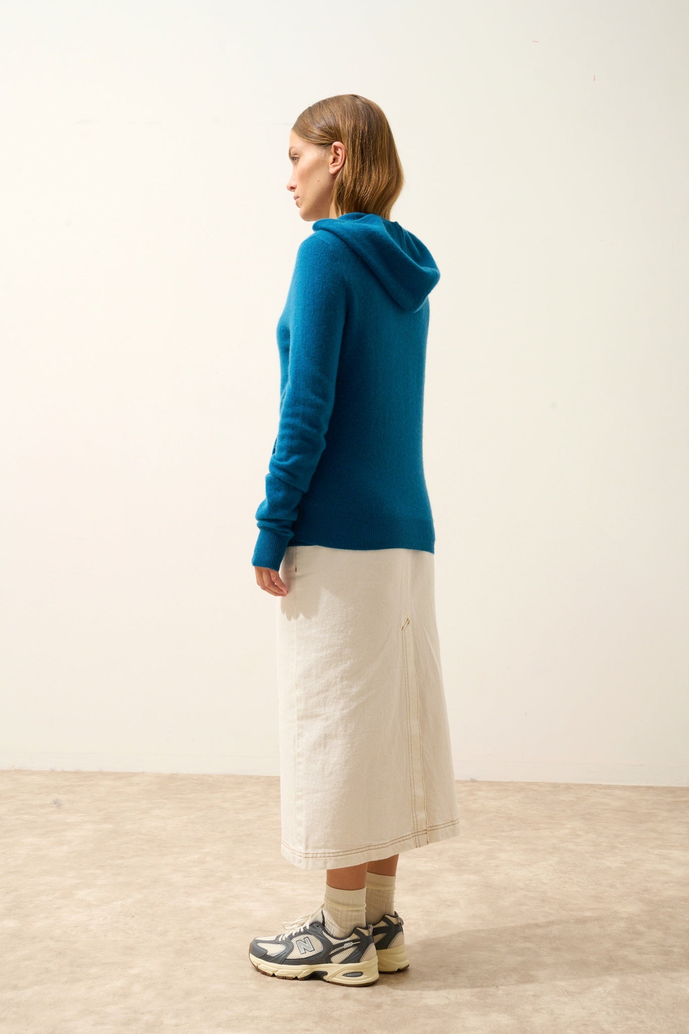 DEBBIE gilet col zippé capuche paon