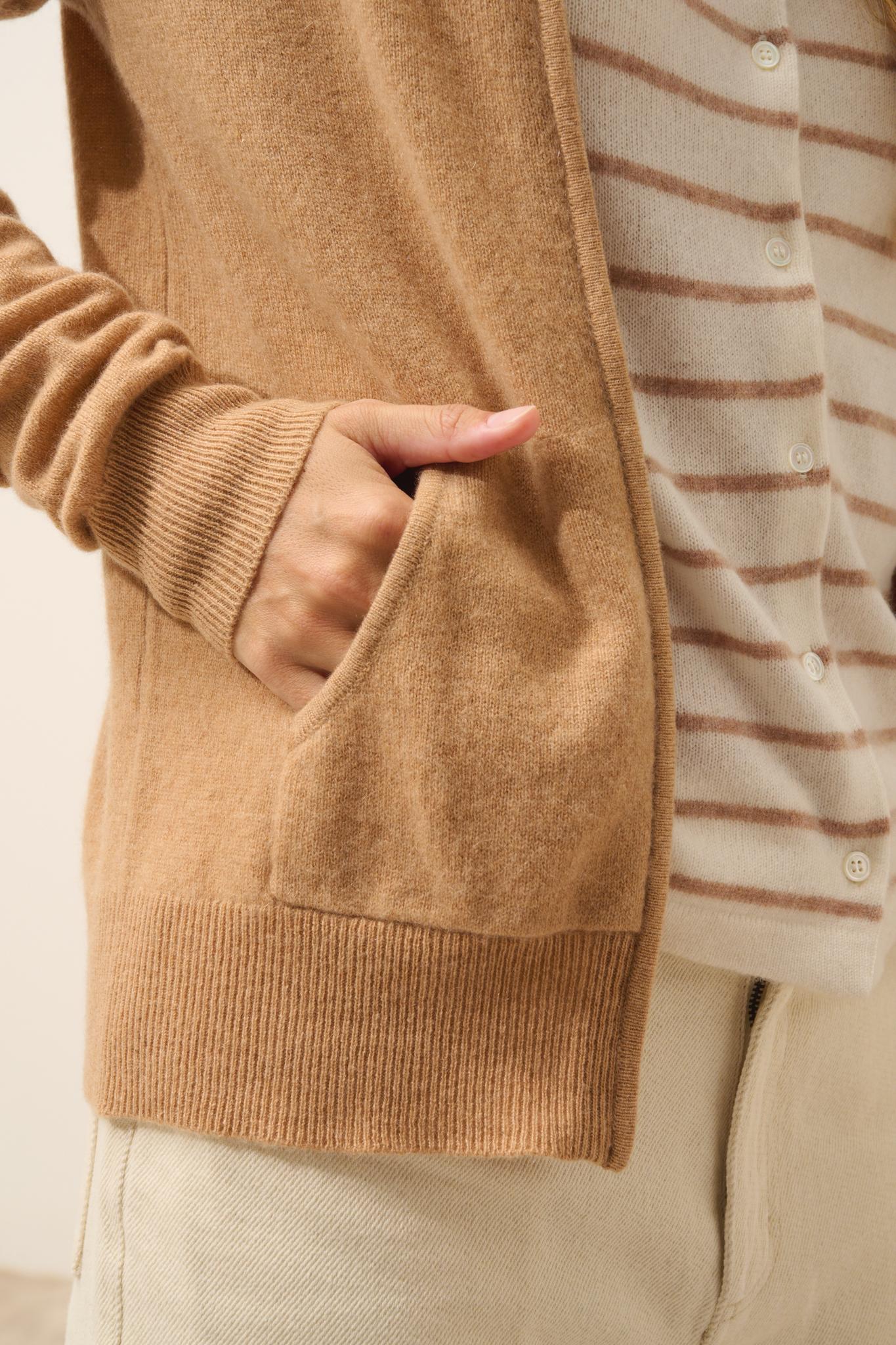 DEBBIE gilet col zippé capuche sahara