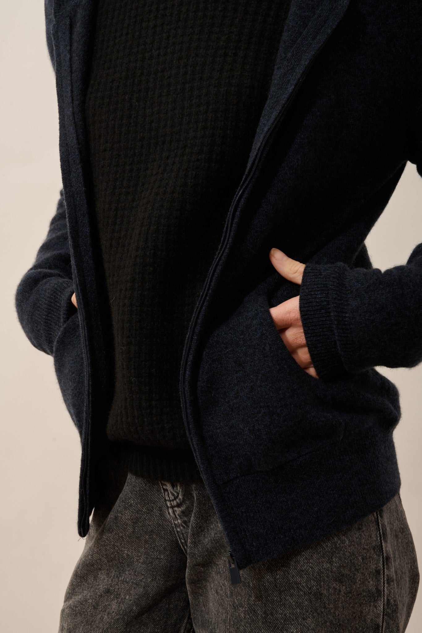 debbie gilet zippé capuche caviar