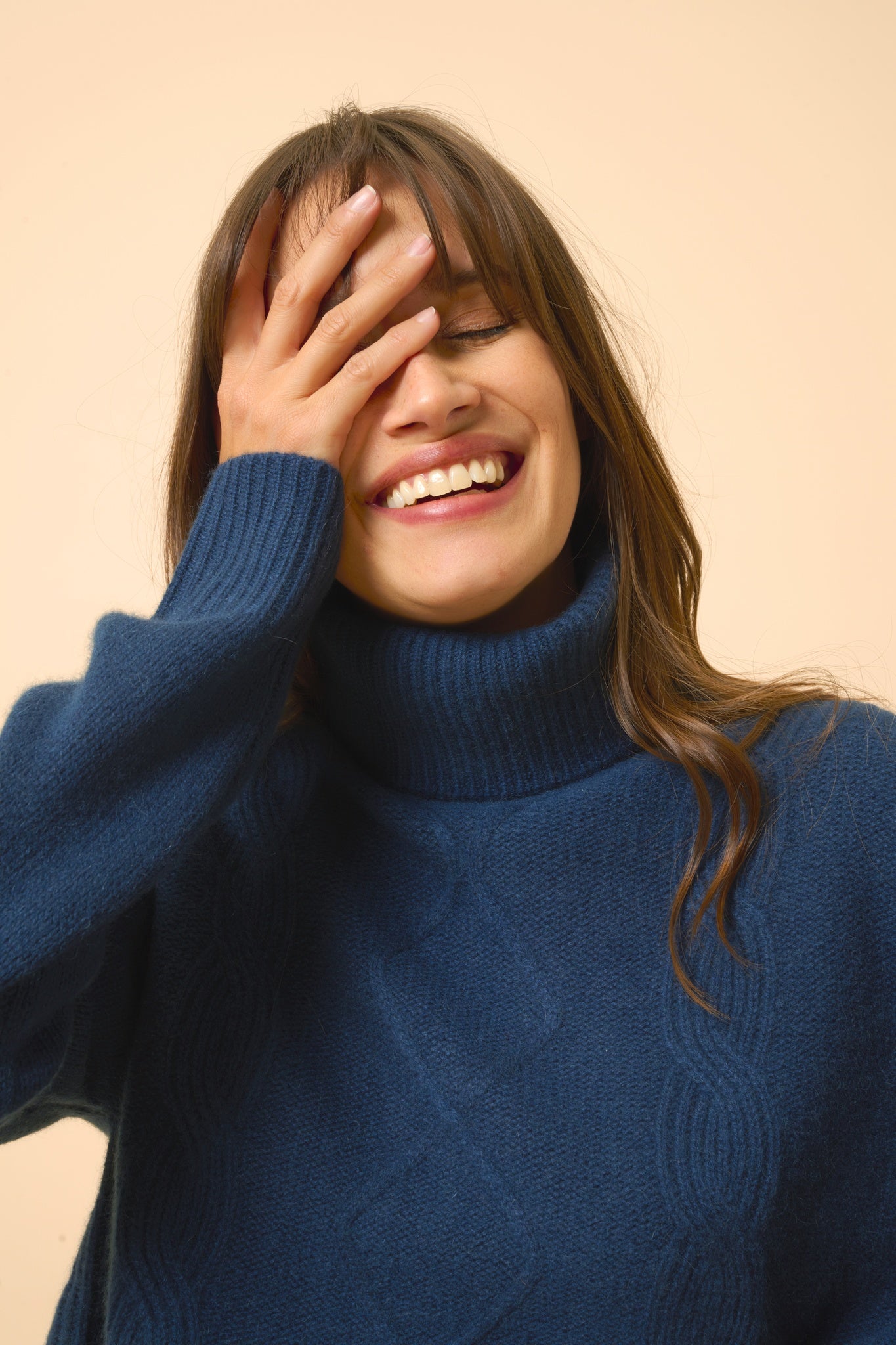 DOLMA pull col roulé bleu pétrole