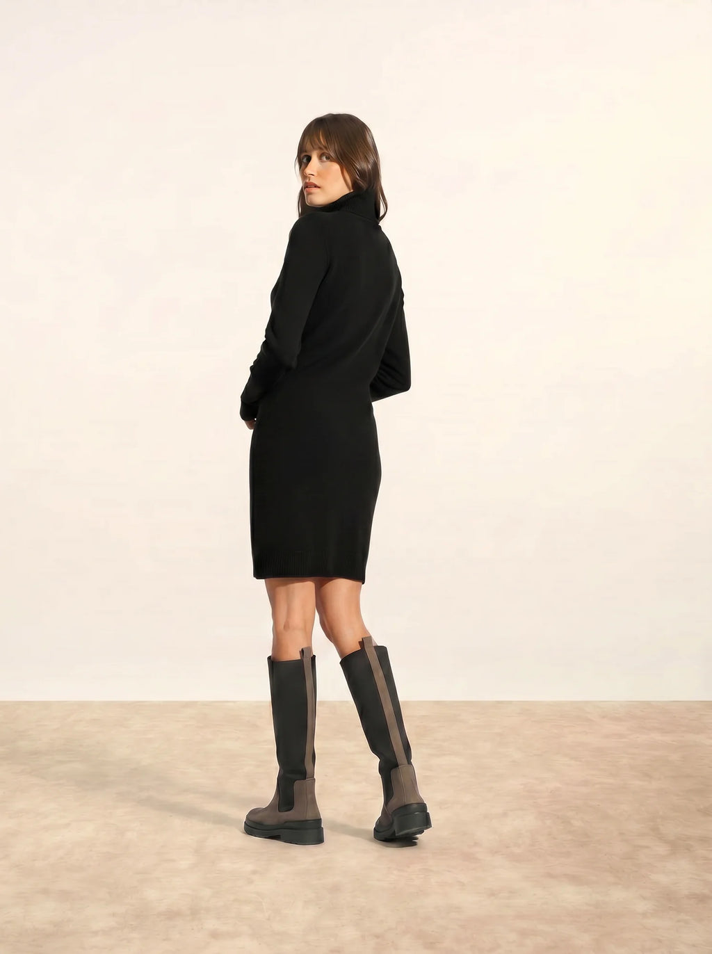 ZOELA Robe Col Roulé Noir