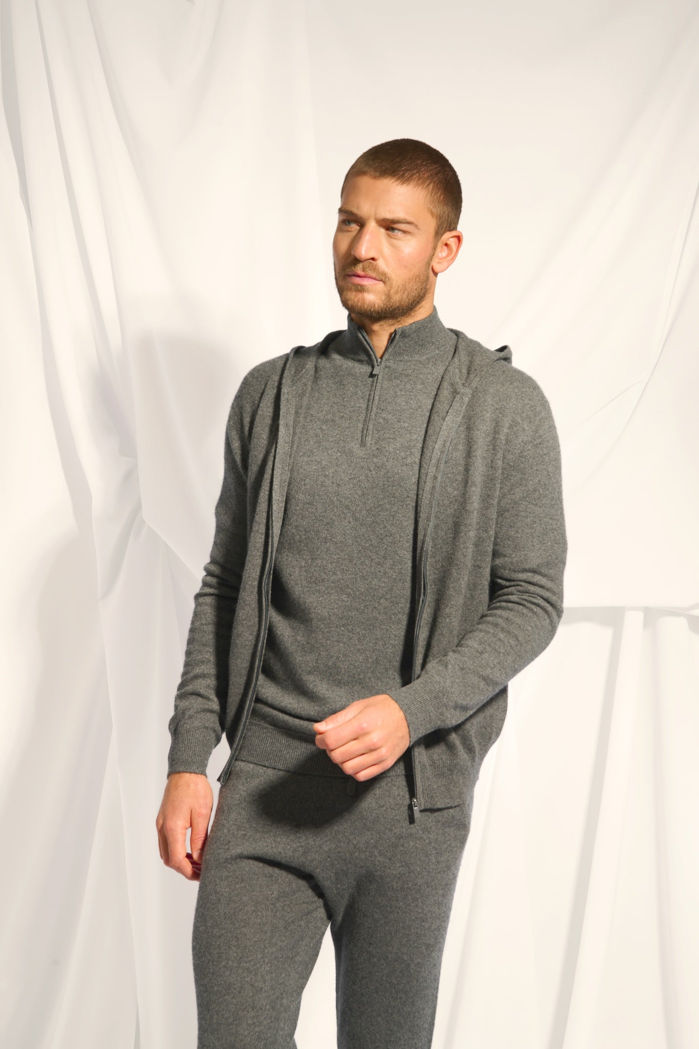 ELLIOT gilet col zippé capuche anthracite chiné