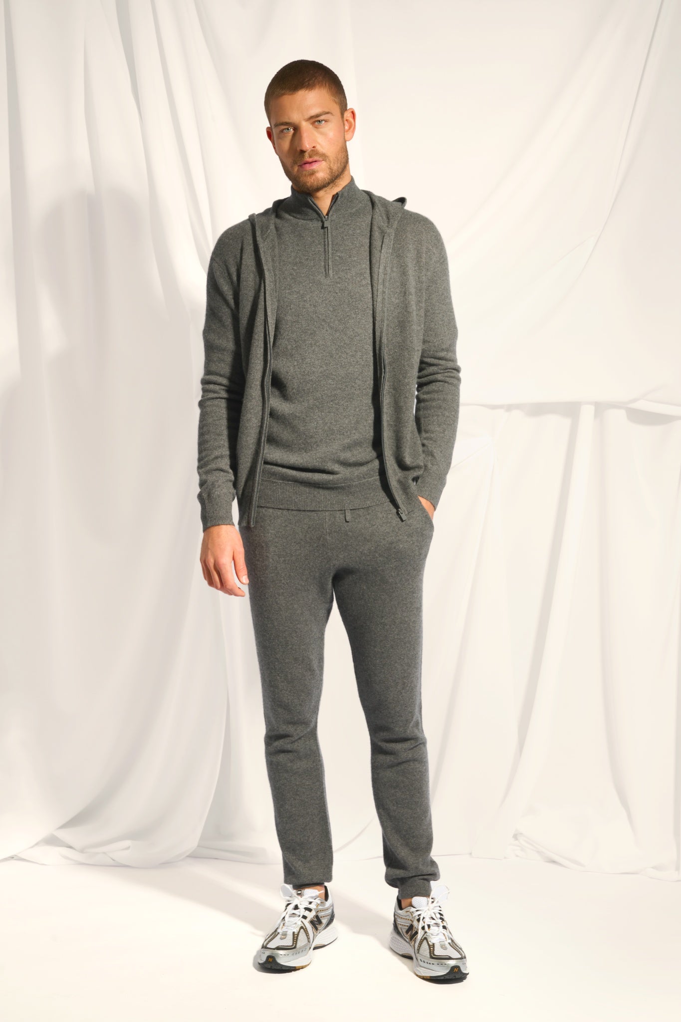 ELLIOT gilet col zippé capuche anthracite chiné