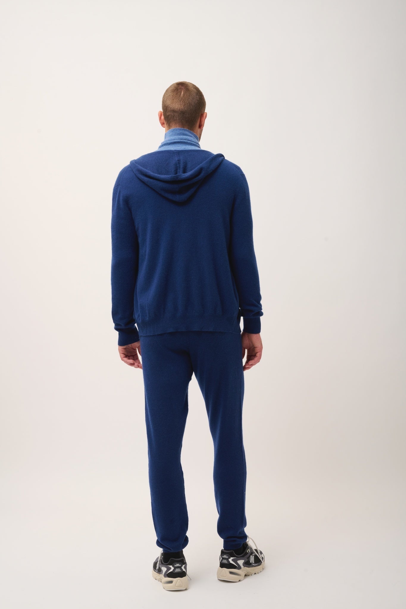 ELLIOT gilet col zippé capuche minuit