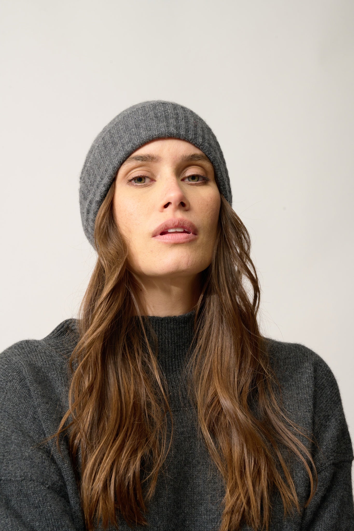 EMBER bonnet 4 fils anthracite chiné