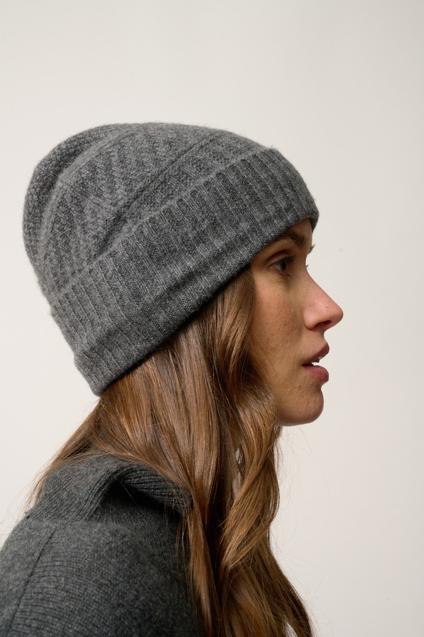 ember bonnet 4 fils anthracite chiné 100% cachemire