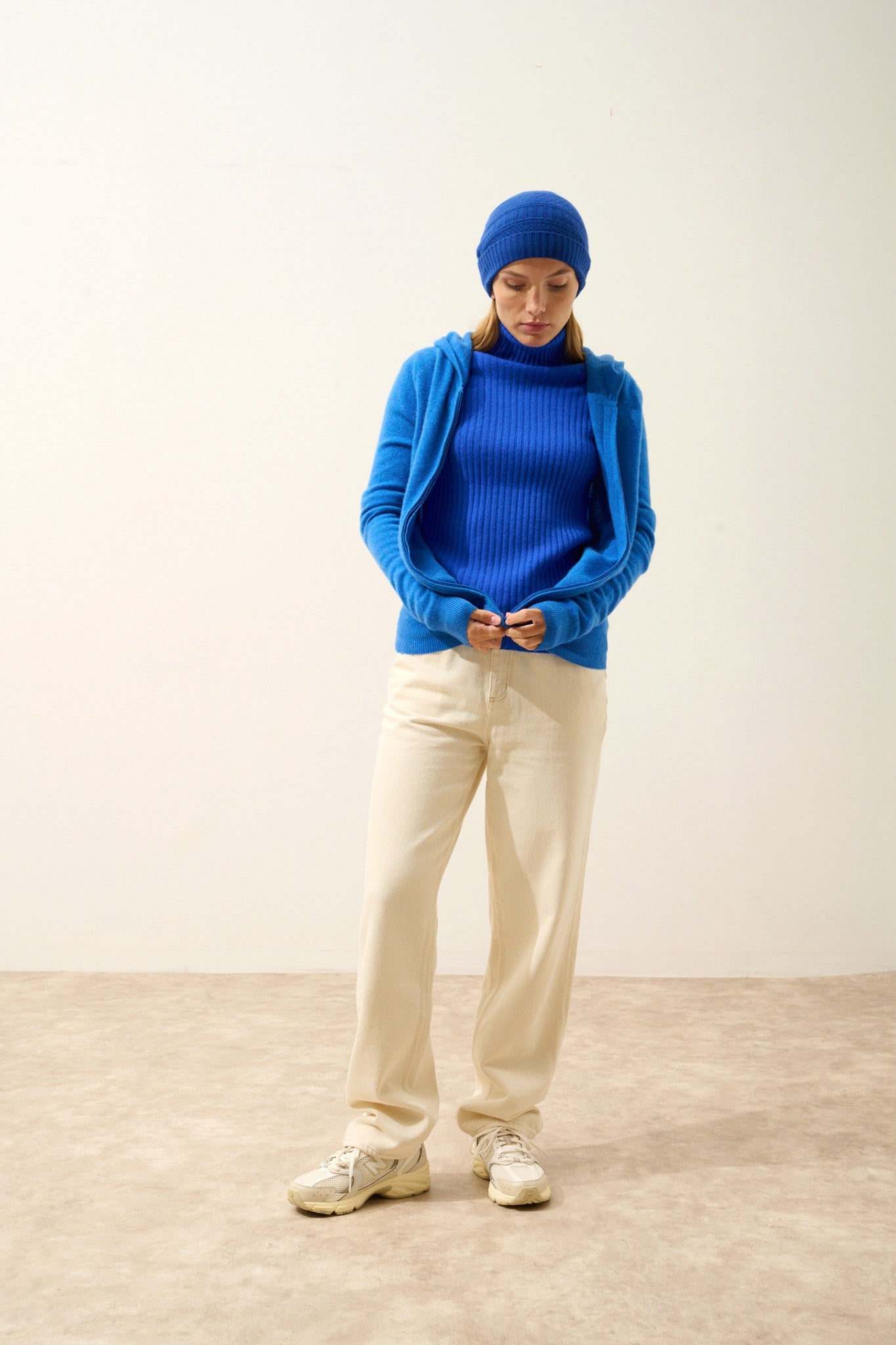 ember bonnet 4 fils outremer 100% cachemire