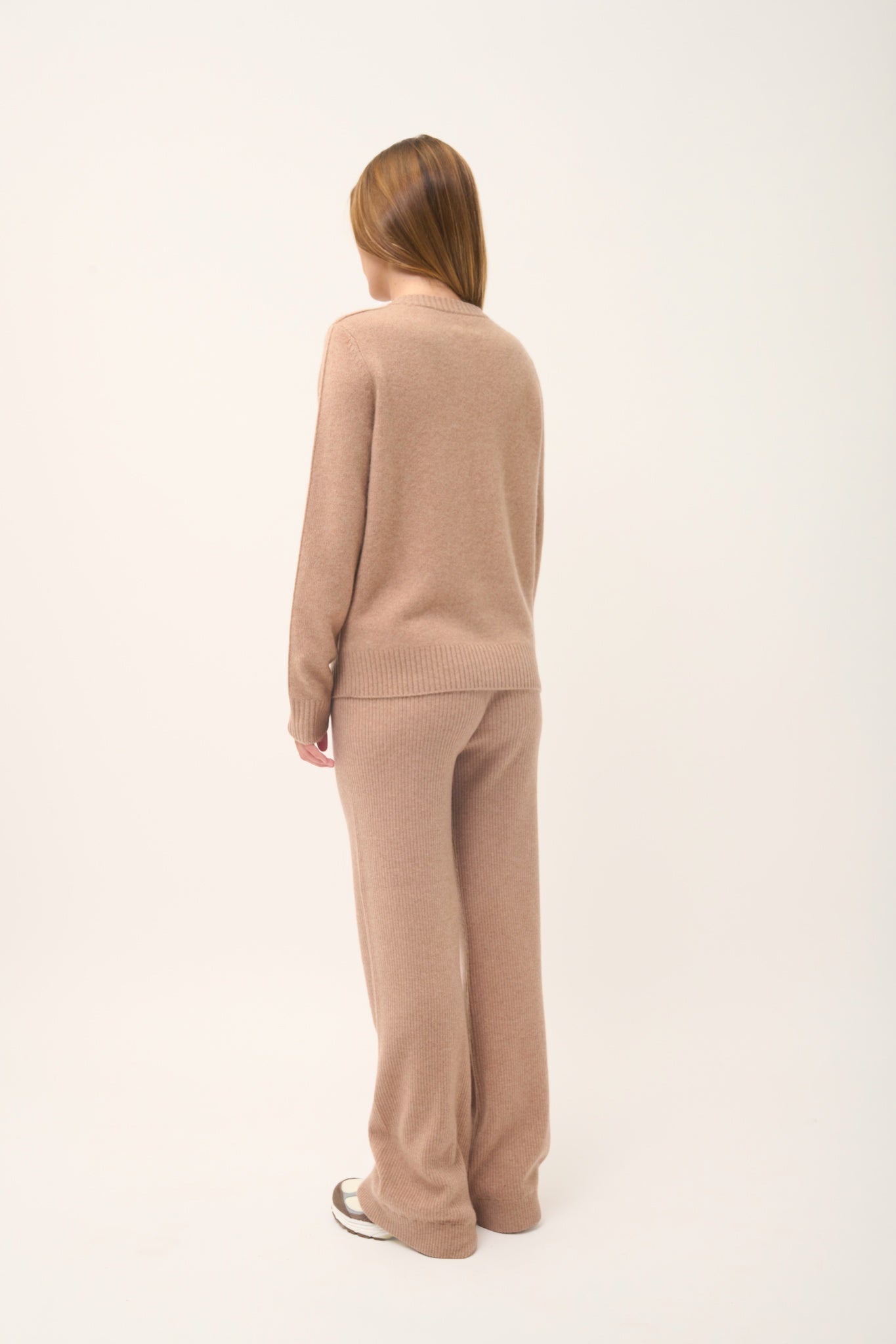 EMMA round-neck sweater camel mottled