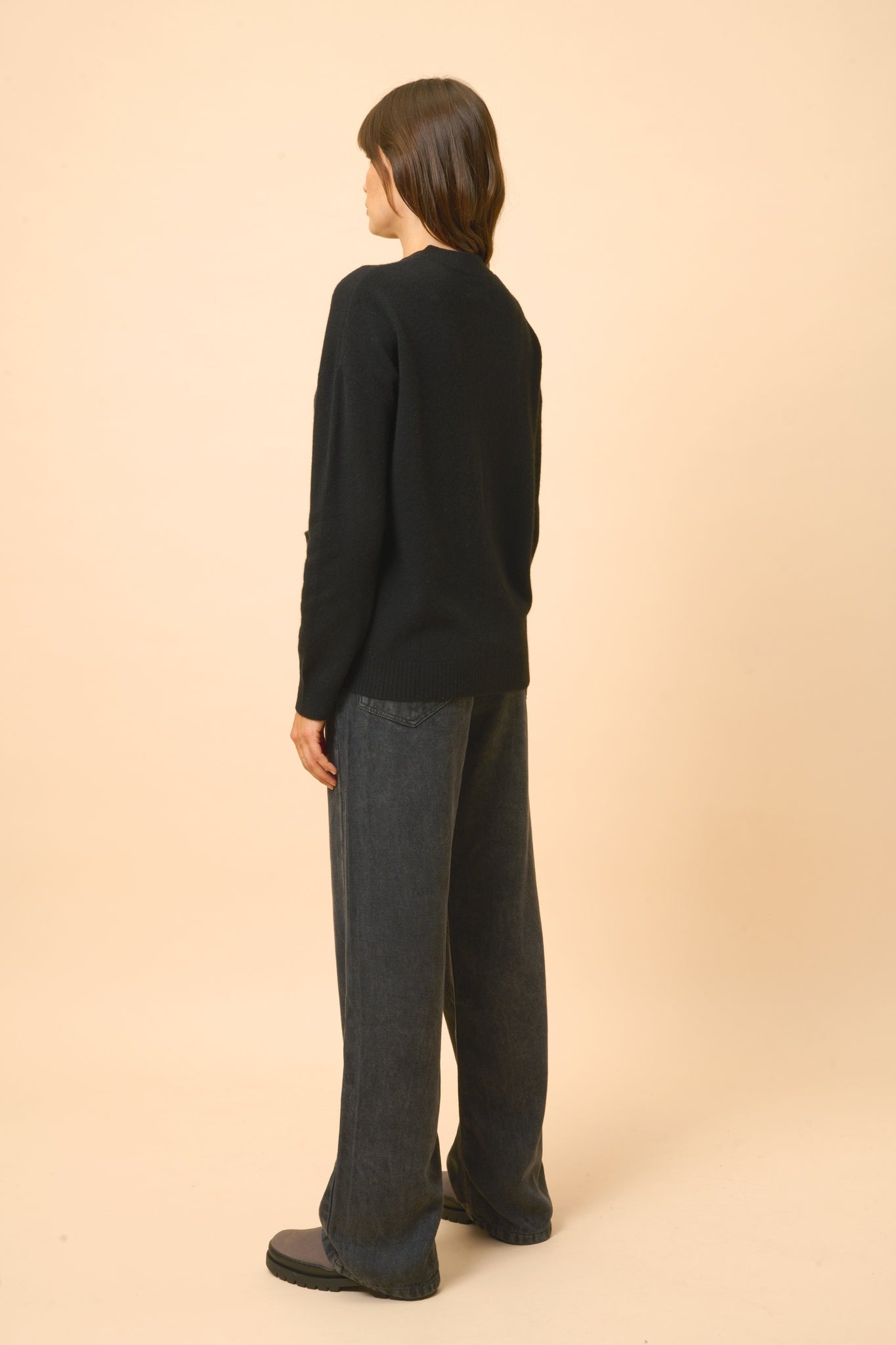 ERVIE black mao neck cardigan