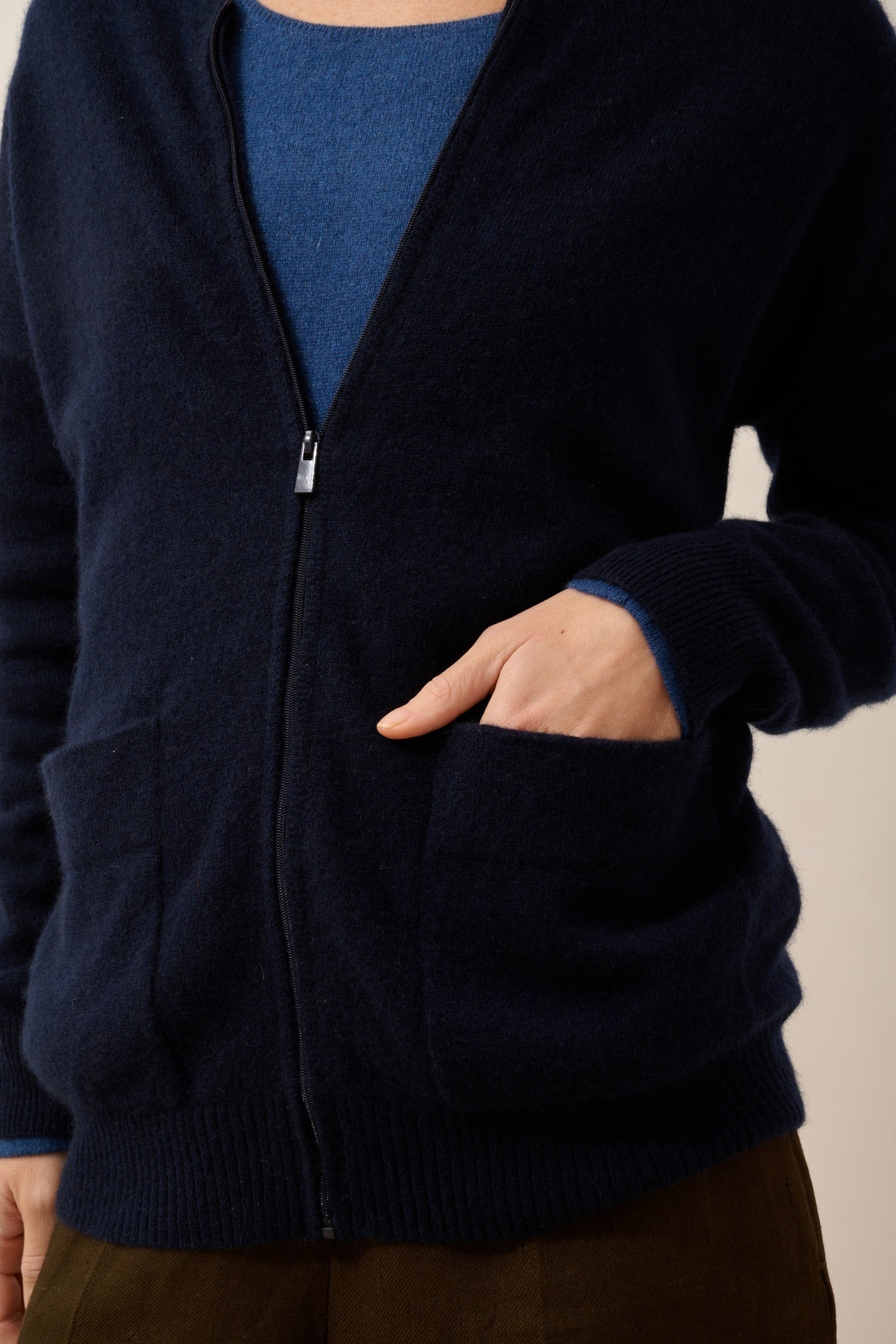 ERVIE navy zip-up cardigan with mandarin collar