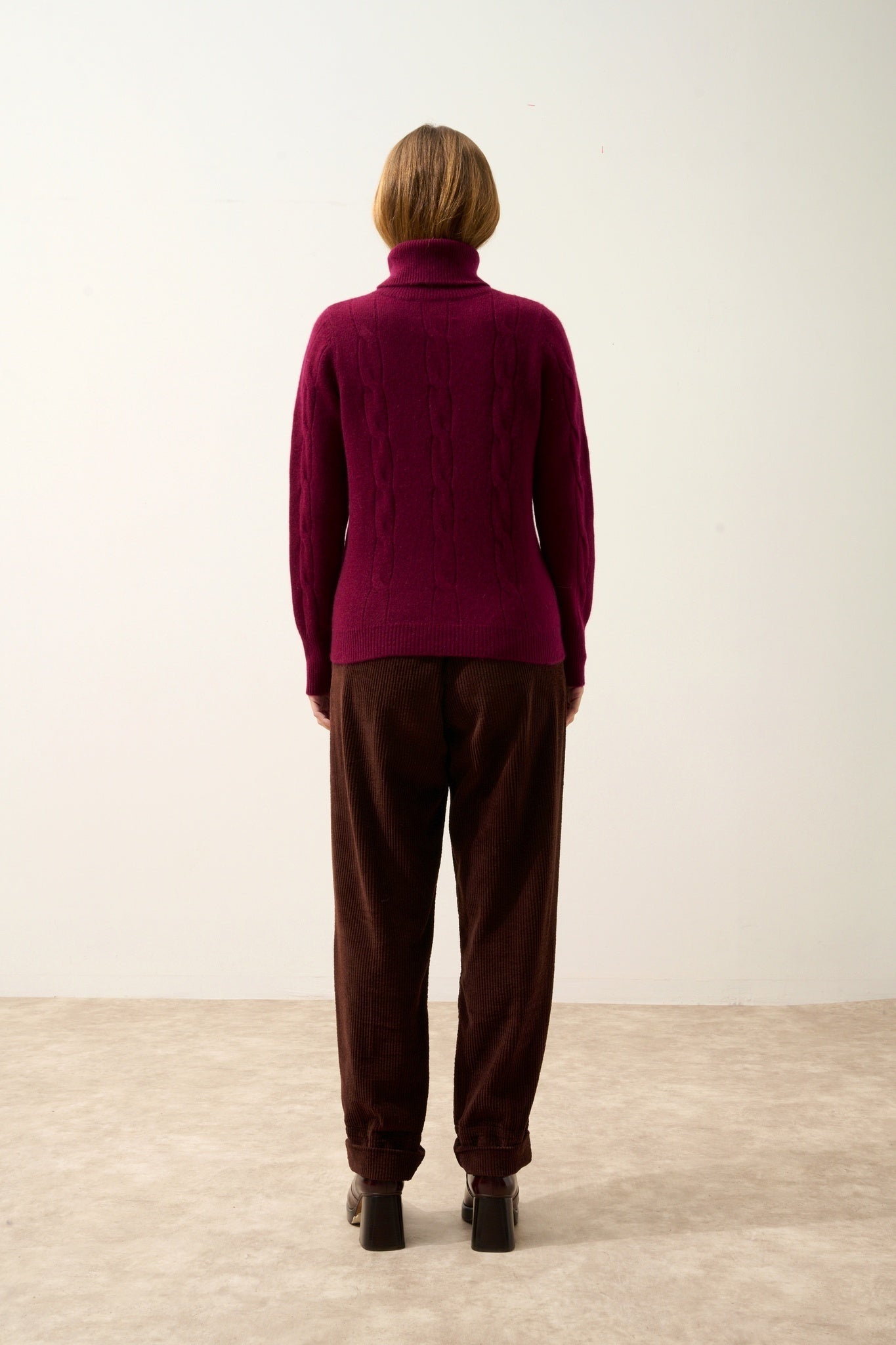 ESTELLE pull col roulé bordeaux