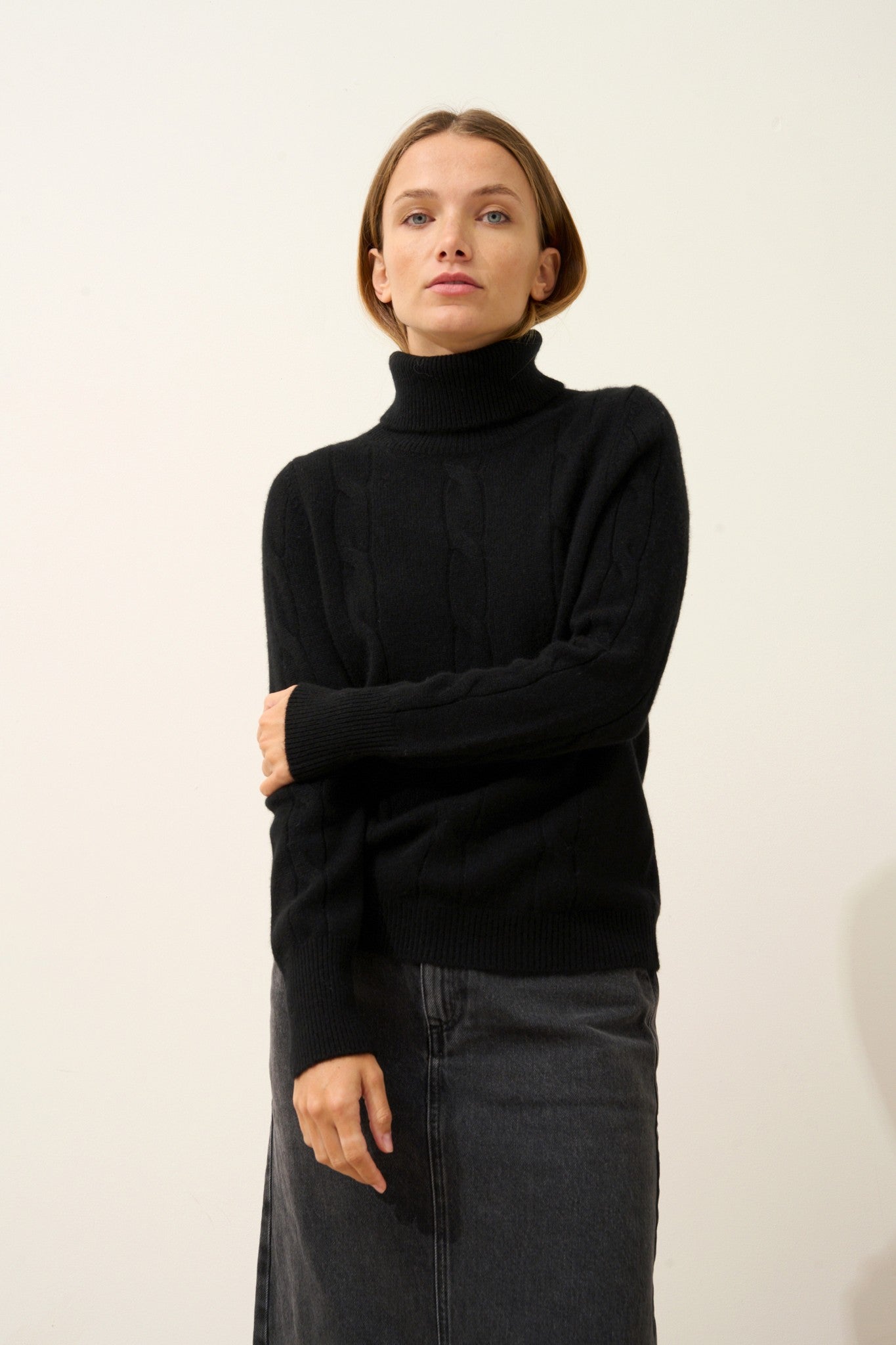 estelle pull col roulé noir 100% cachemire