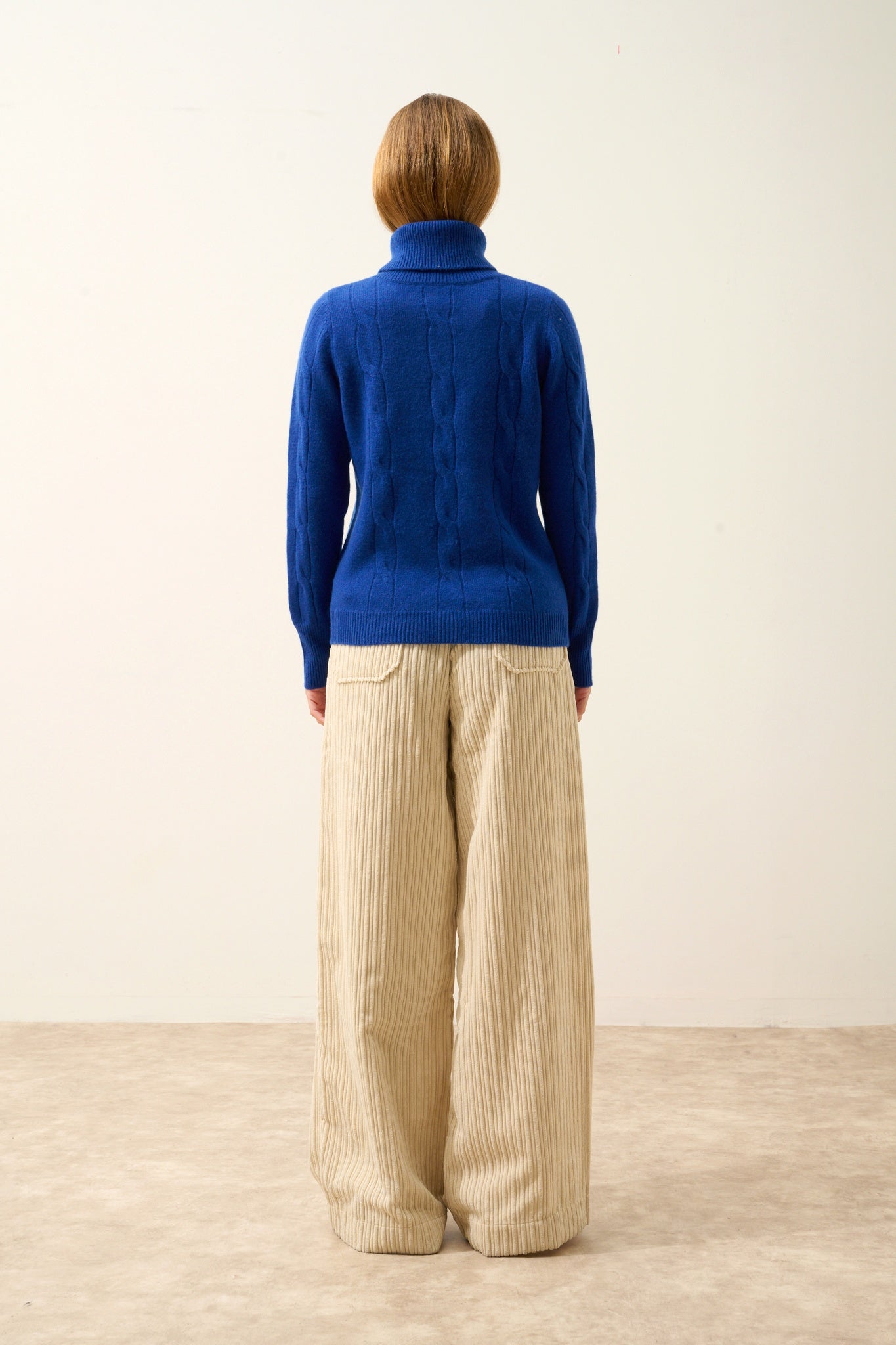 ESTELLE pull col roulé outremer