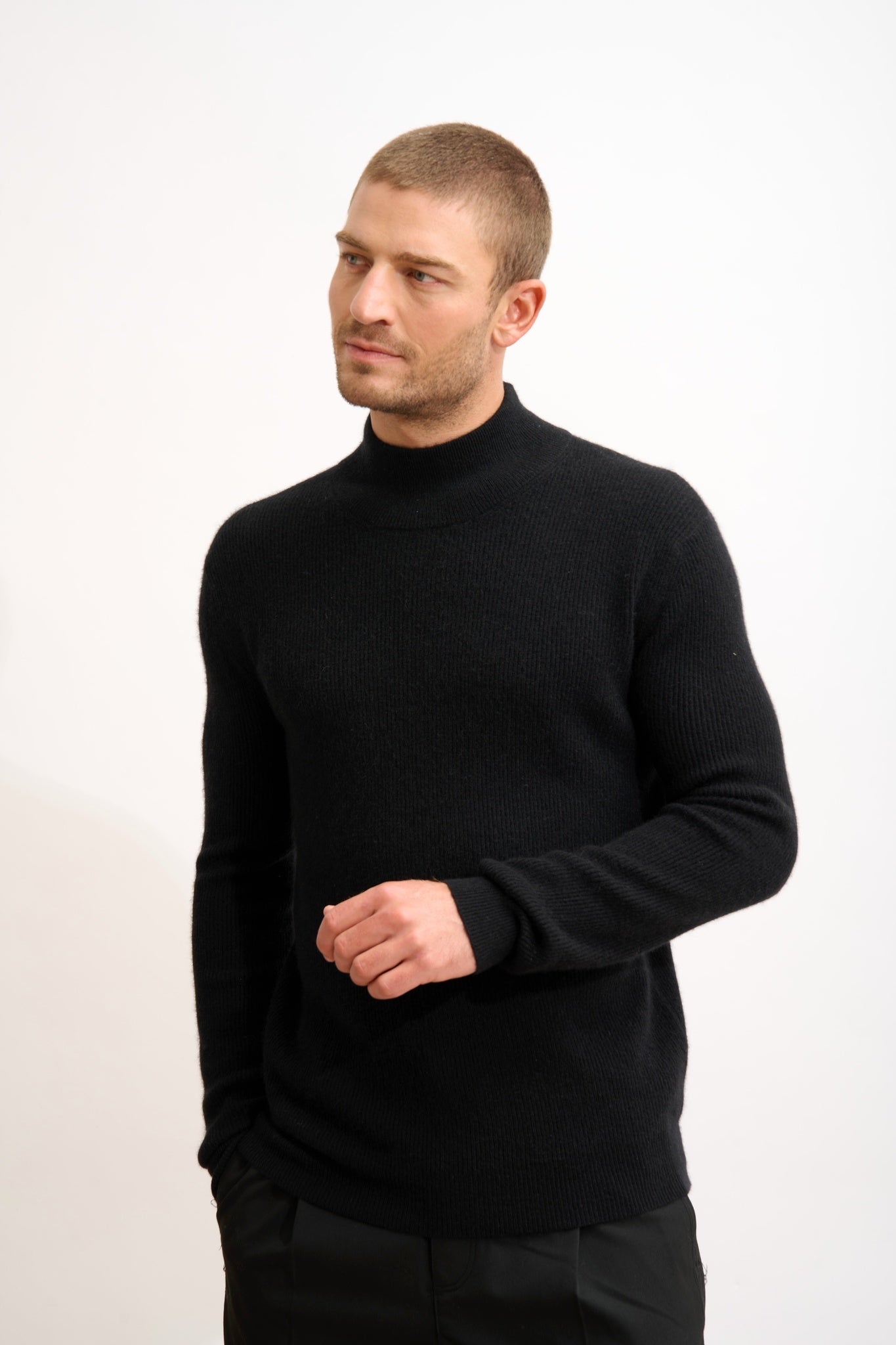 EVA pull col montant noir