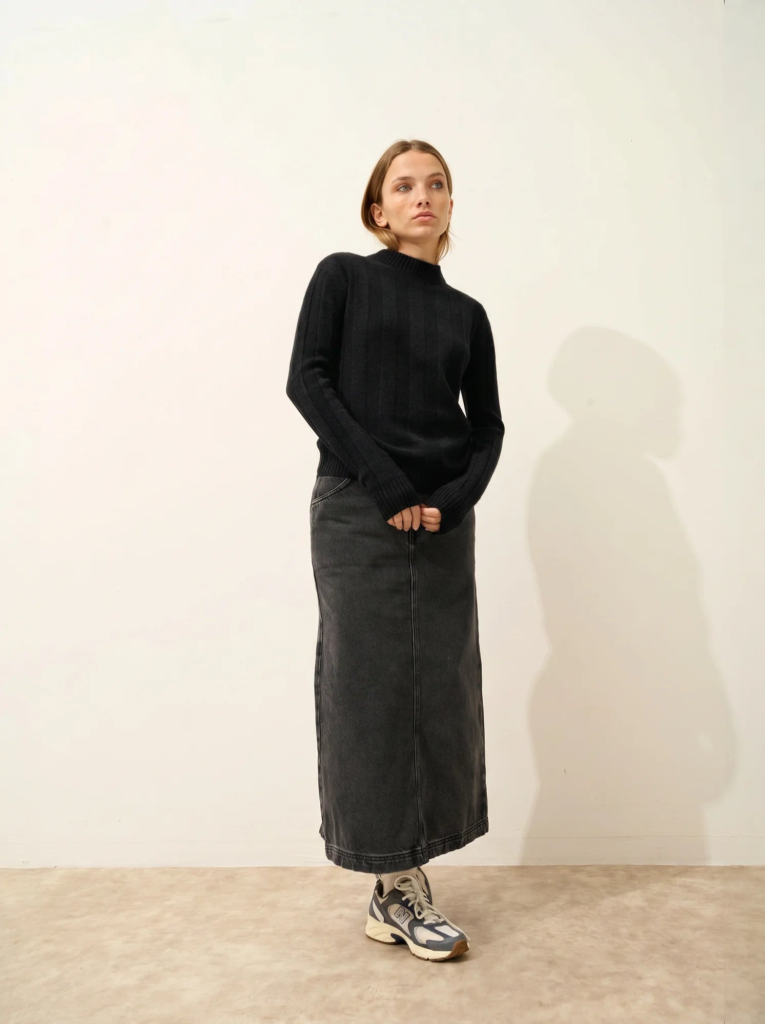 CALINDRA Pull Col Rond 4 Fils Noir