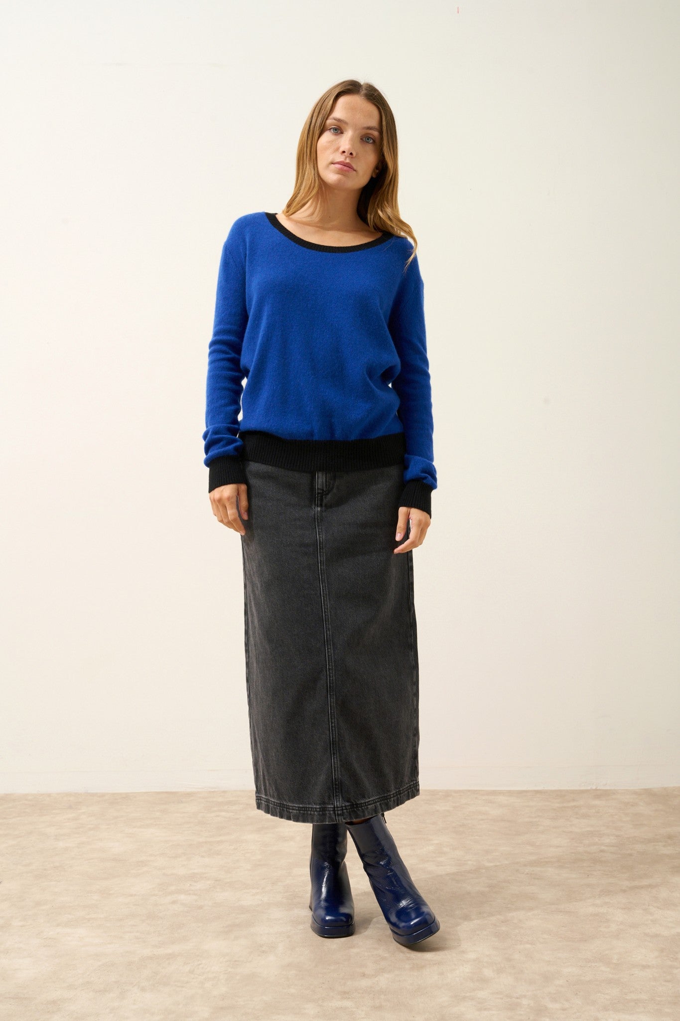 floréa pull col bateau bi-color outremer/noir 100% cachemire